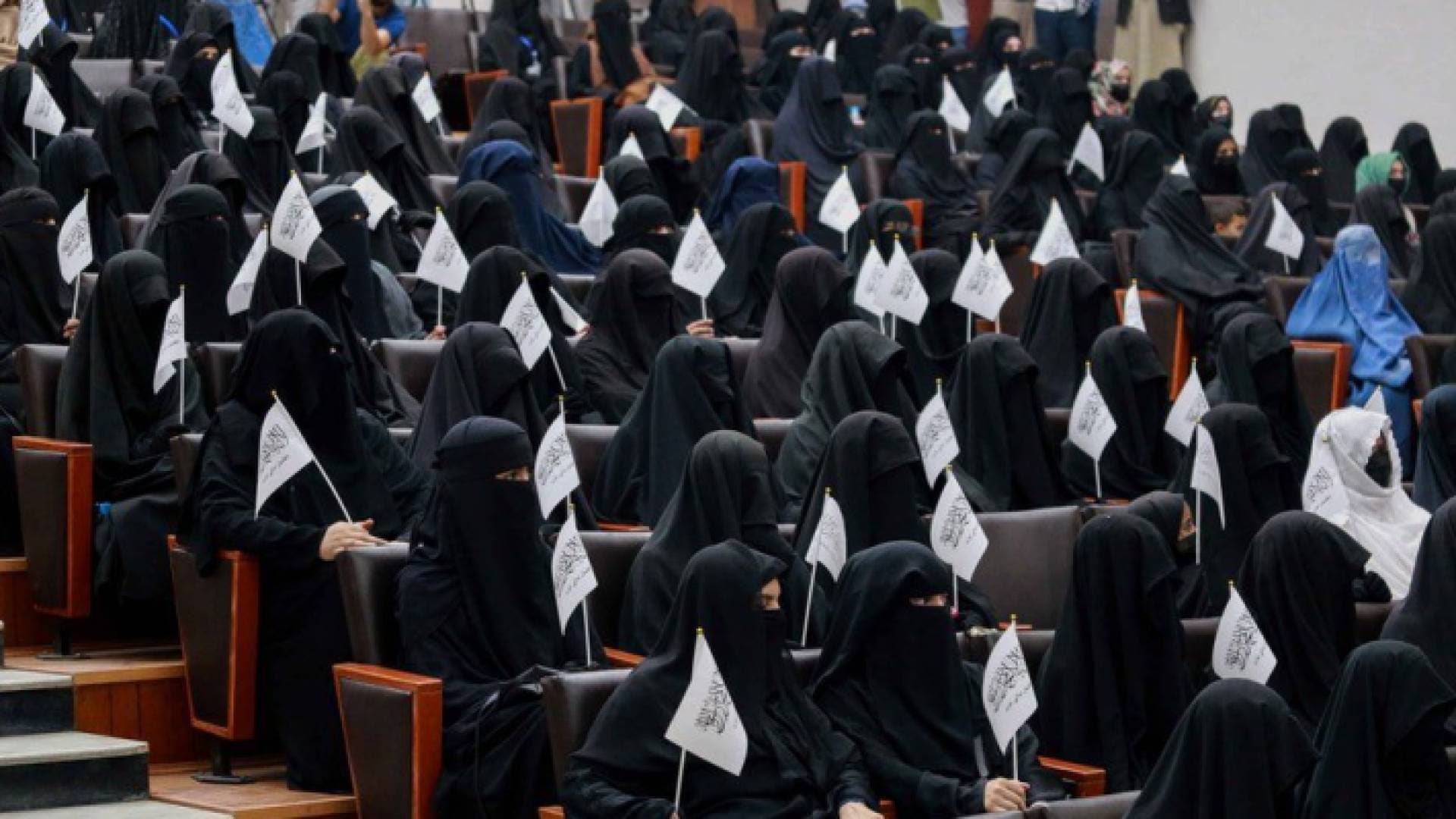جامعات رسمية تفتح أبوابها أمام الطالبات في أفغانستان