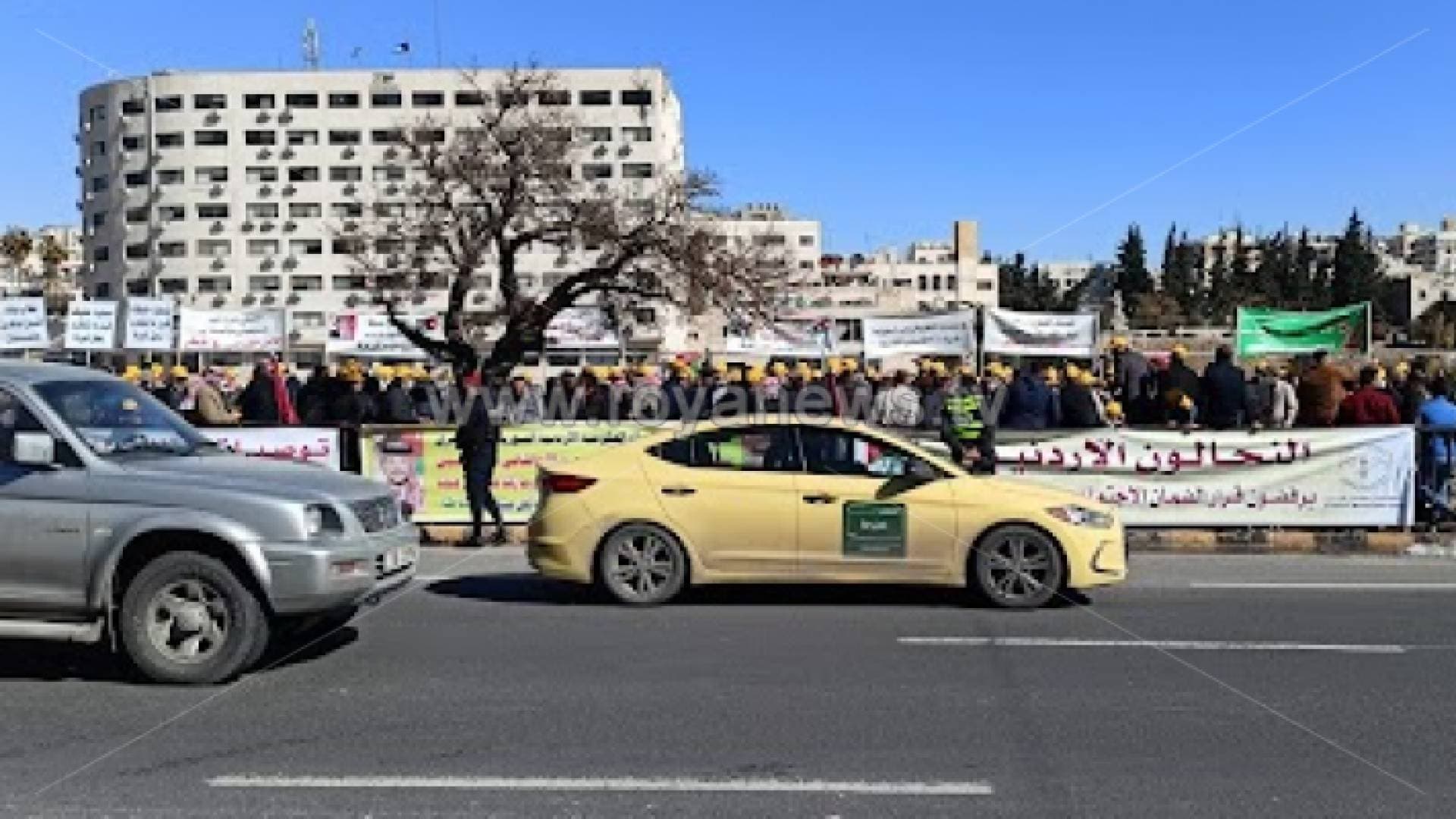 مزارعون يرفضون إلزامية إشراك العامل الوافد في "الضمان الاجتماعي" - فيديو