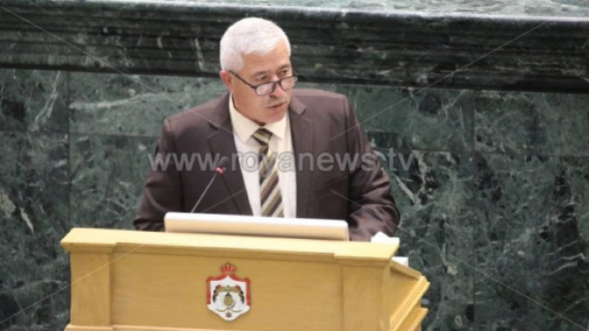 النائب الطراونة يطالب باستثمار" أموال الضمان"