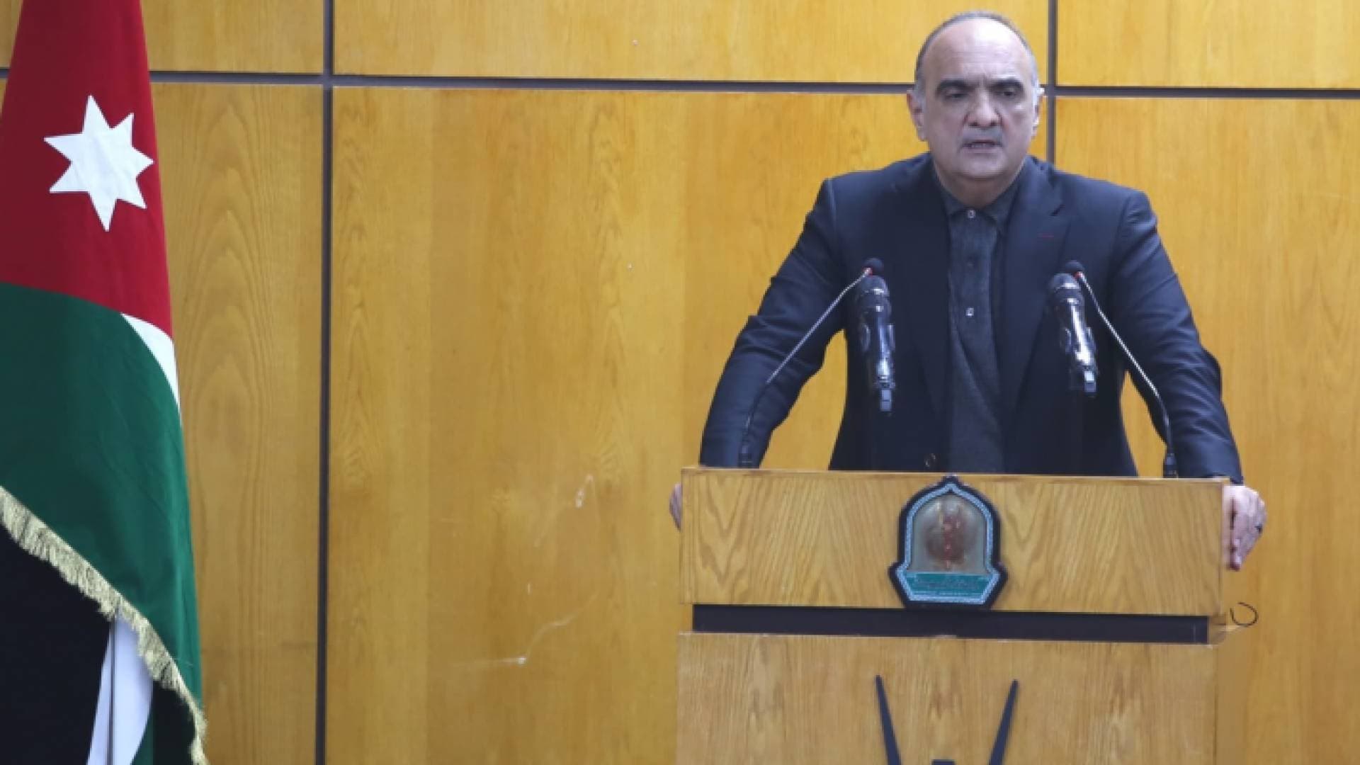 الخصاونة يعلن إطلاق حزمة من المبادرات الملكية في محافظة إربد