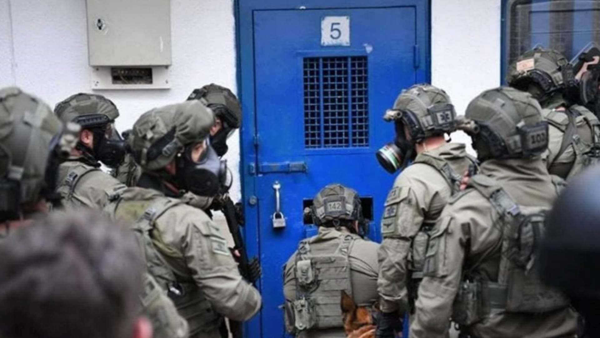 خطوات تصعيدية من قبل الأسرى في سجون الاحتلال