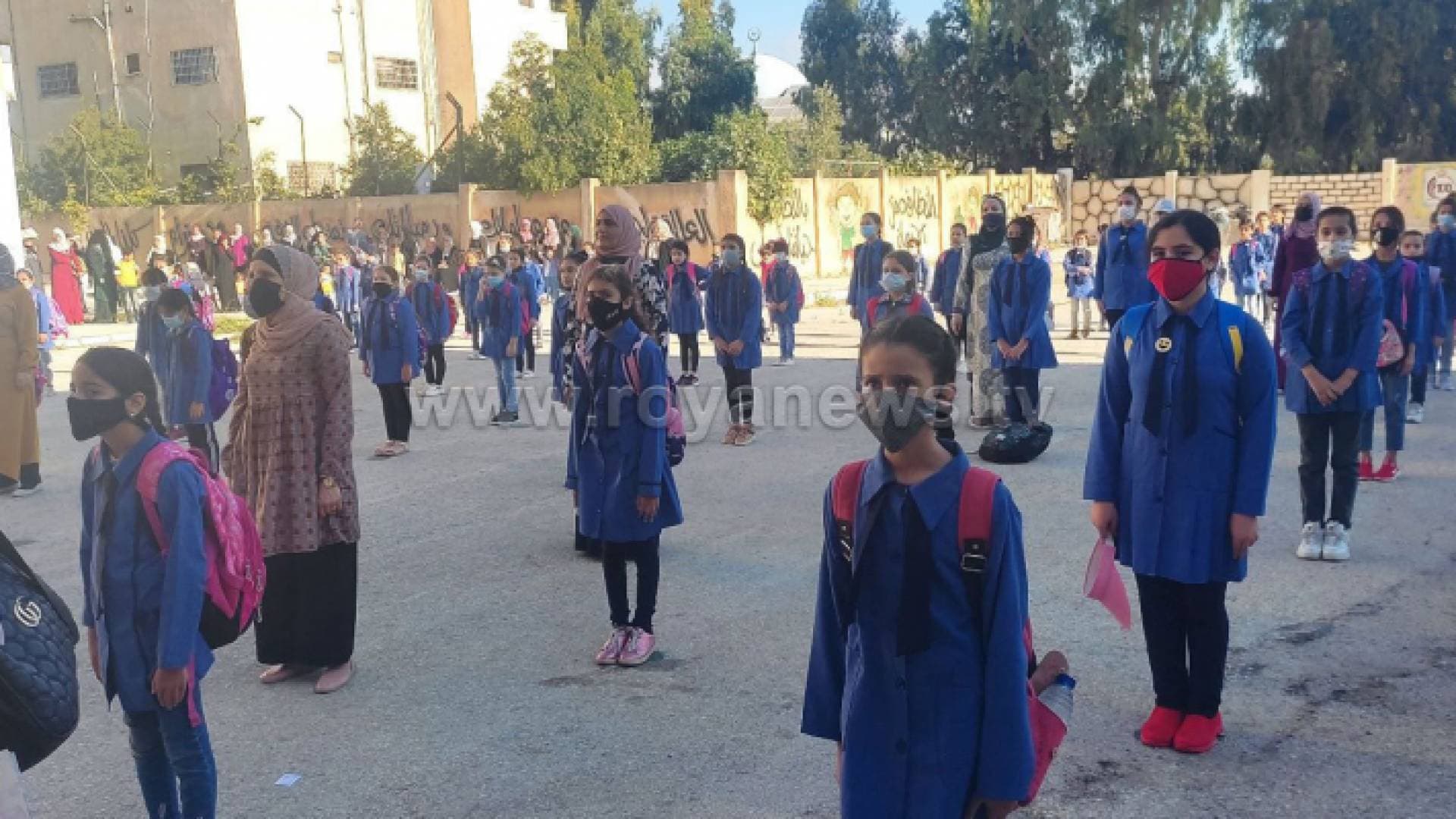 ٢ مليون و١٨٦ ألفا و٩٥٧ طالبا وطالبة يلتحقون بمدارسهم وجاهيا الأحد