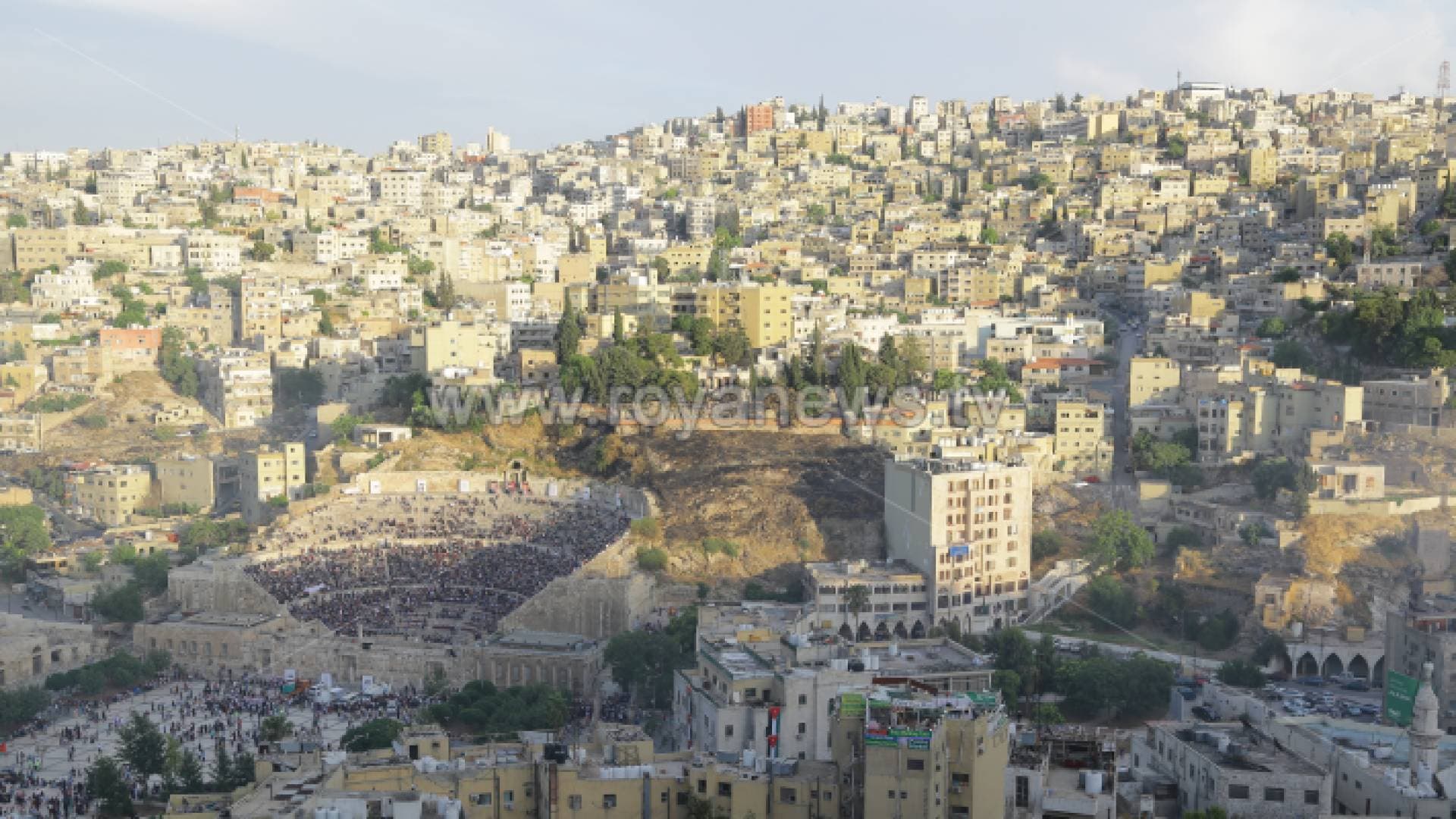 طقس العرب: ارتفاع تدريجي على درجات الحرارة يومي الثلاثاء والأربعاء