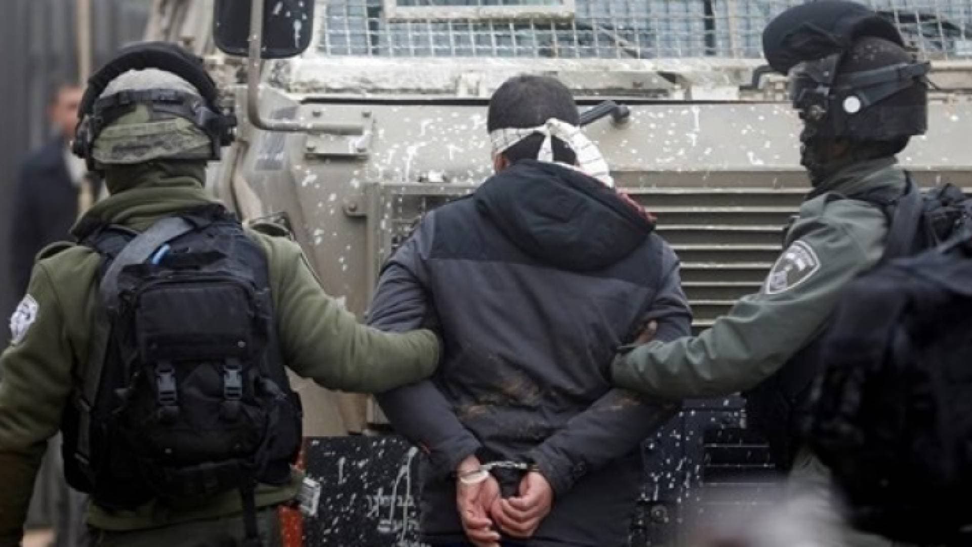 الاحتلال يعتقل فلسطينيين من رام الله