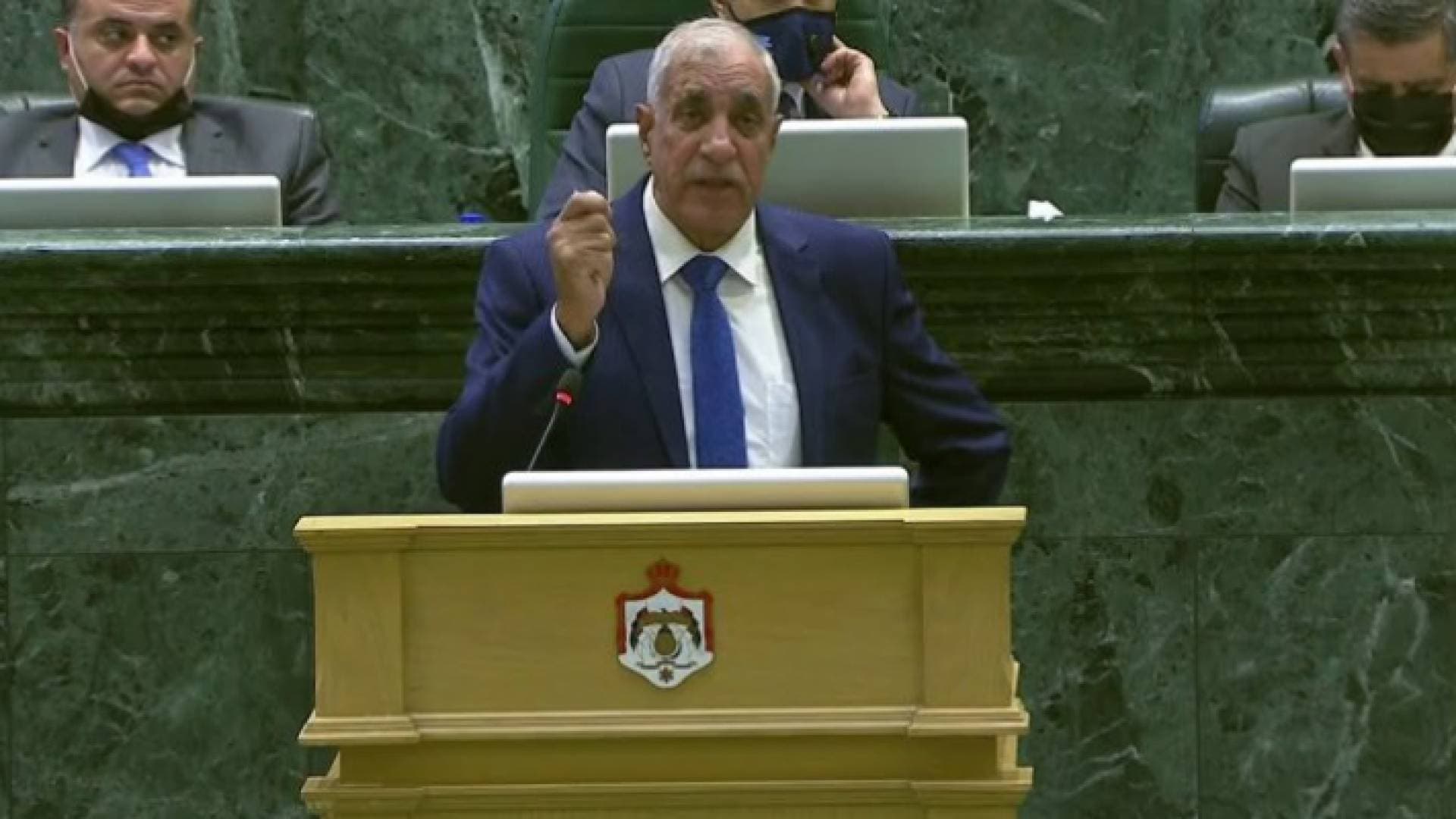 النائب الشطناوي: الكل يعاني من التوقيت الصيفي