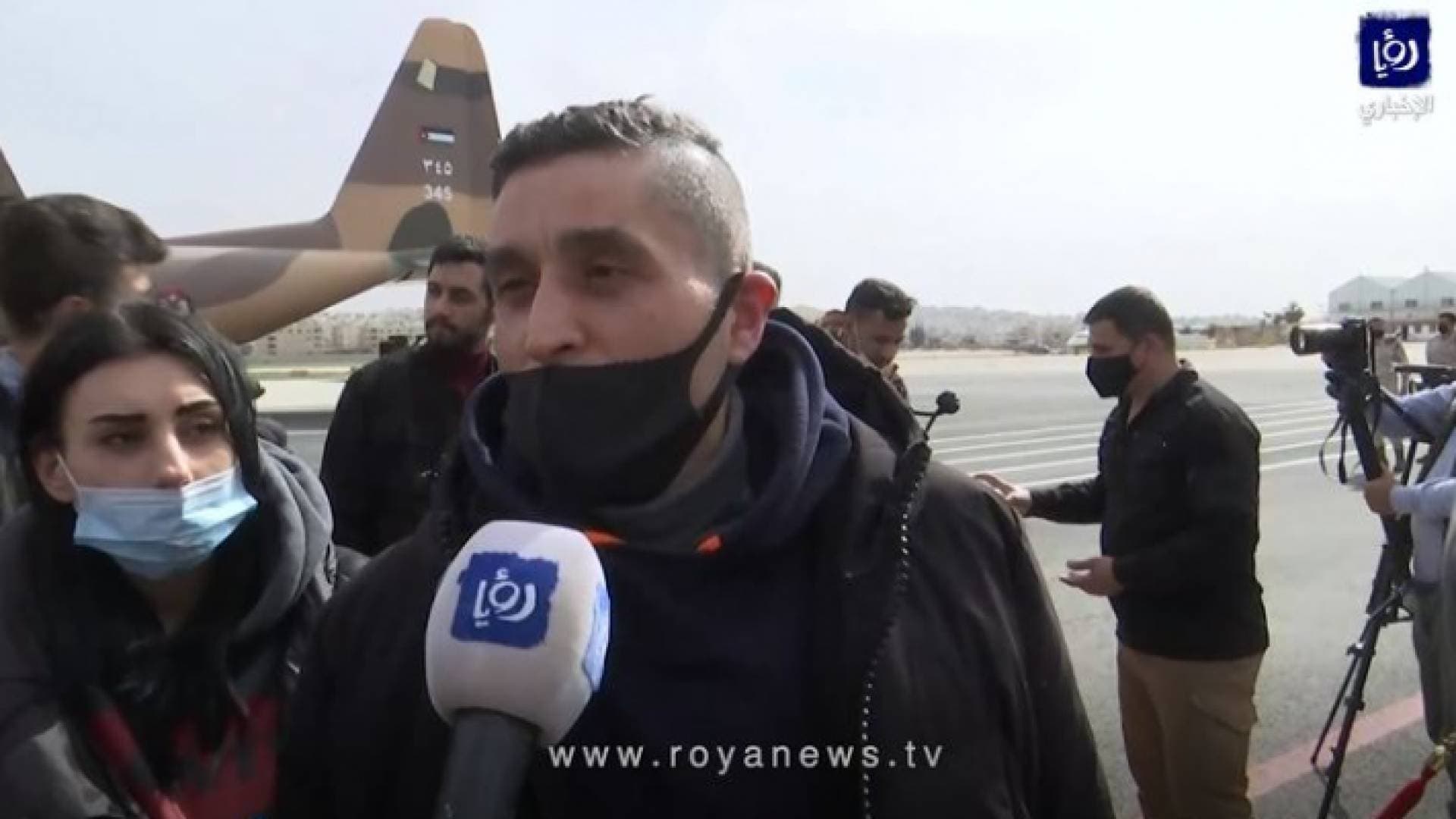 بالفيديو.. أردنيون عائدون من أوكرانيا: الوضع خطير وكنا كـ"دروع بشرية"