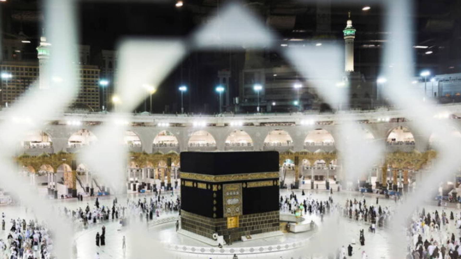 السعودية.. رفع الإجراءات الاحترازية المتعلقة بكورونا