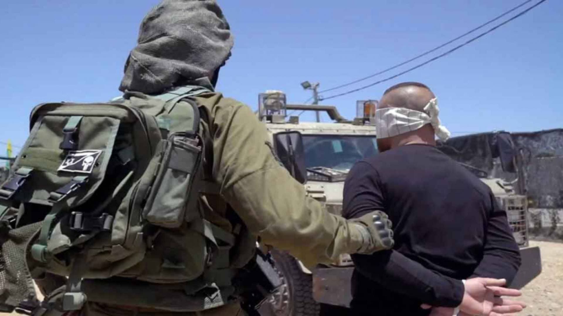 الاحتلال يعتقل ٣ فلسطينيين من "الشيخ جراح"