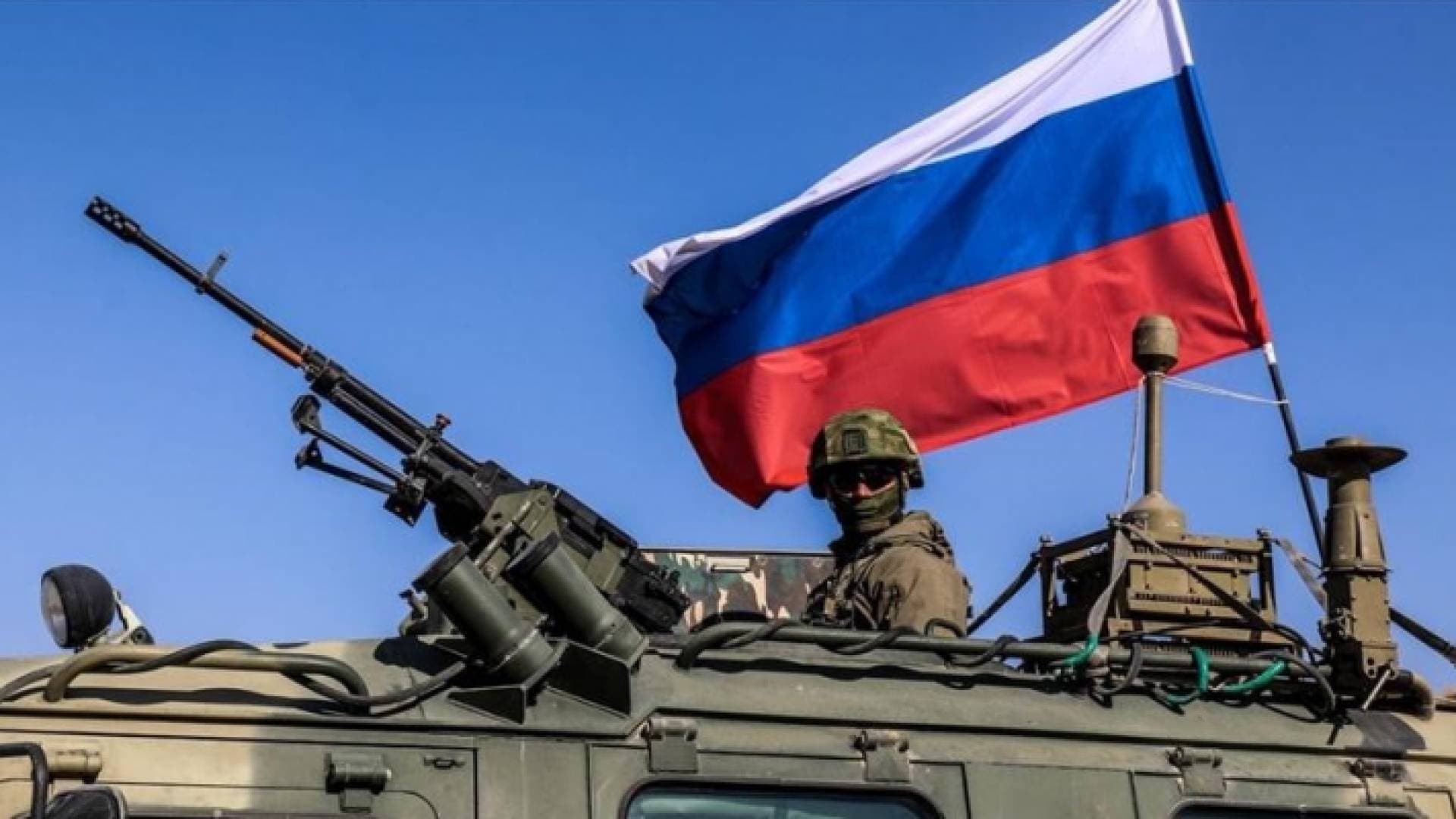 روسيا: إجلاء ١١٢ شخصا بينهم أمريكيون من أوكرانيا إلى القرم