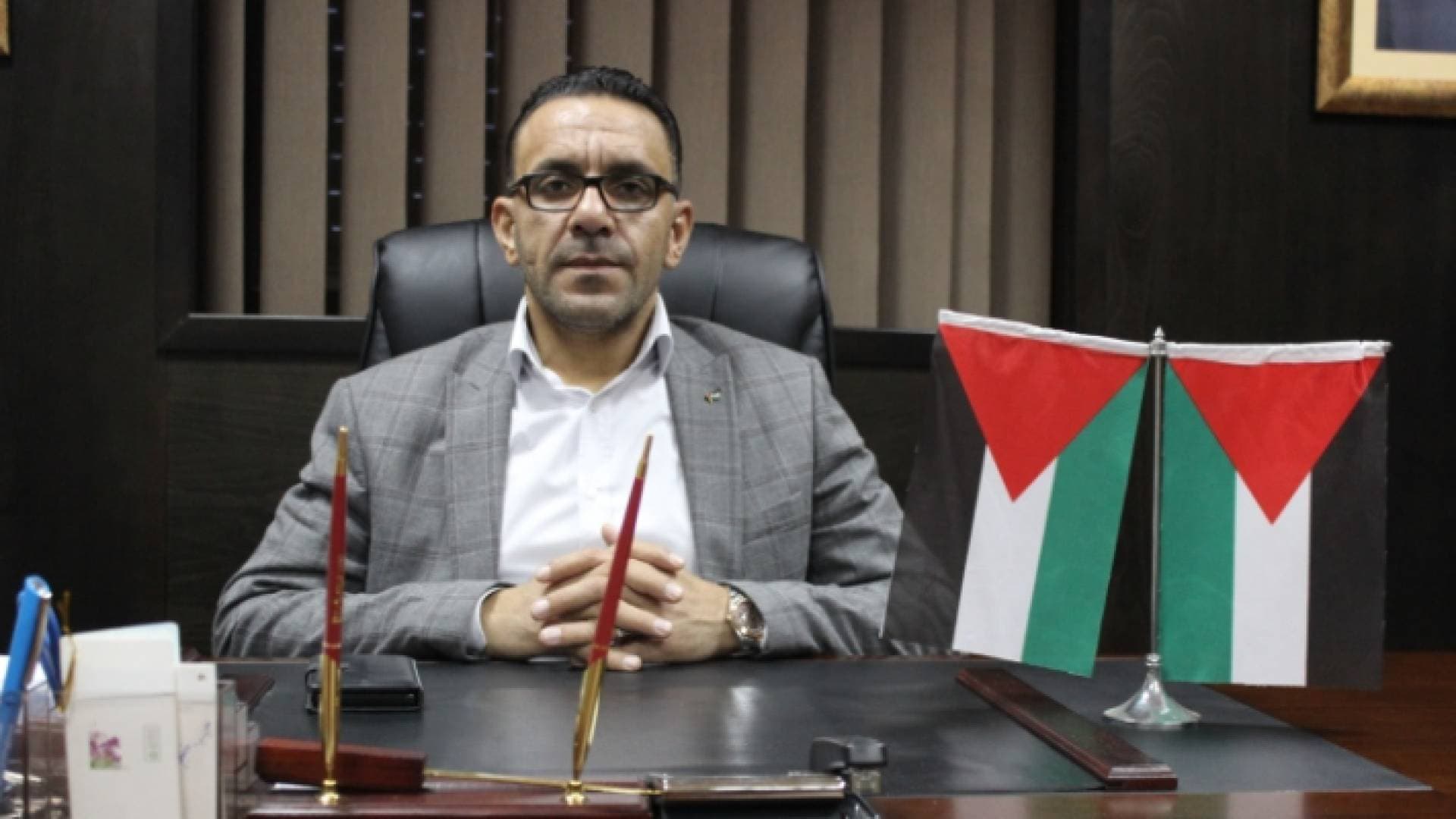 الاحتلال يفرج عن محافظ القدس عدنان غيث بكفالة مالية