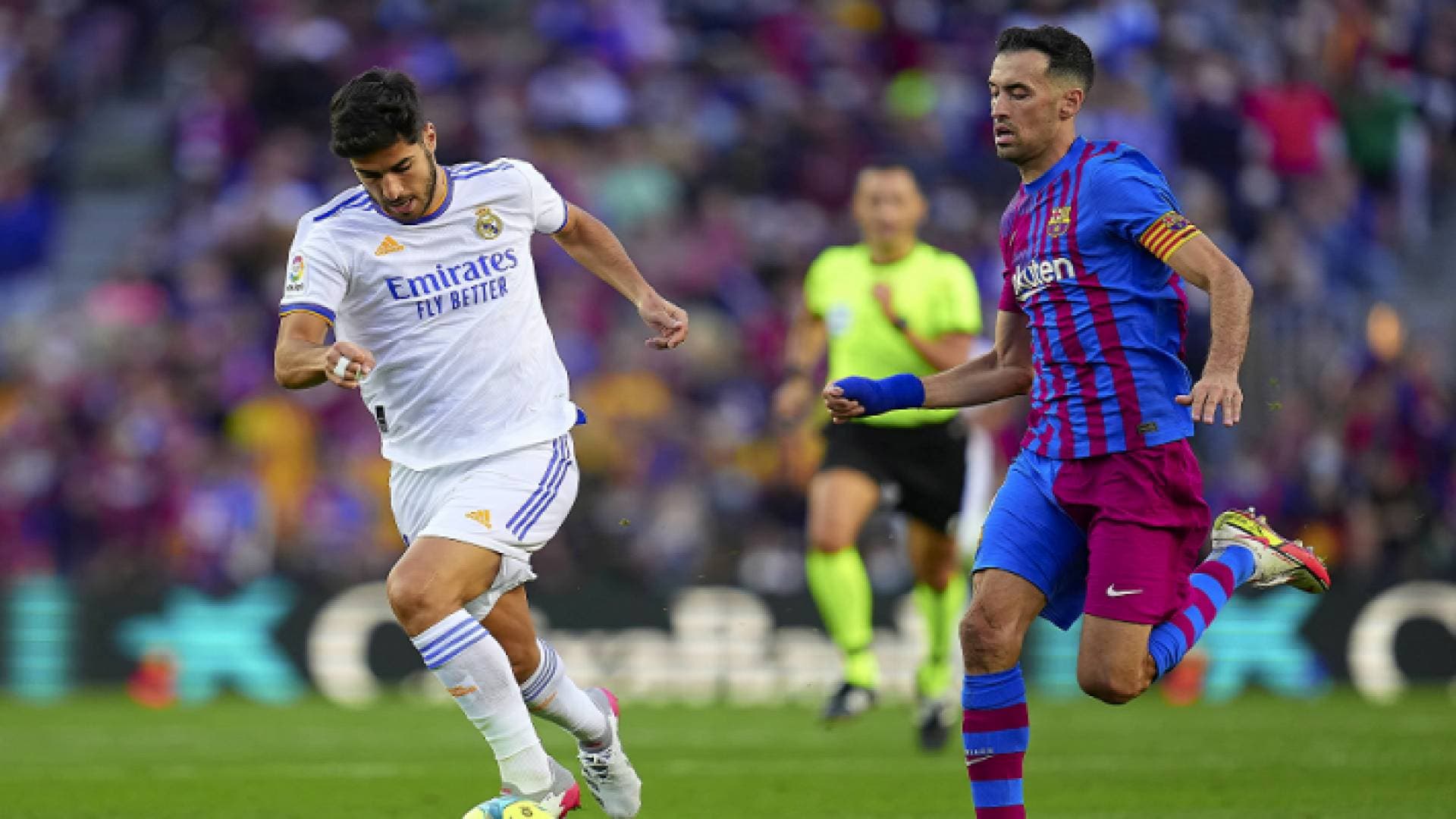ريال مدريد يستضيف برشلونة في كلاسيكو الأرض