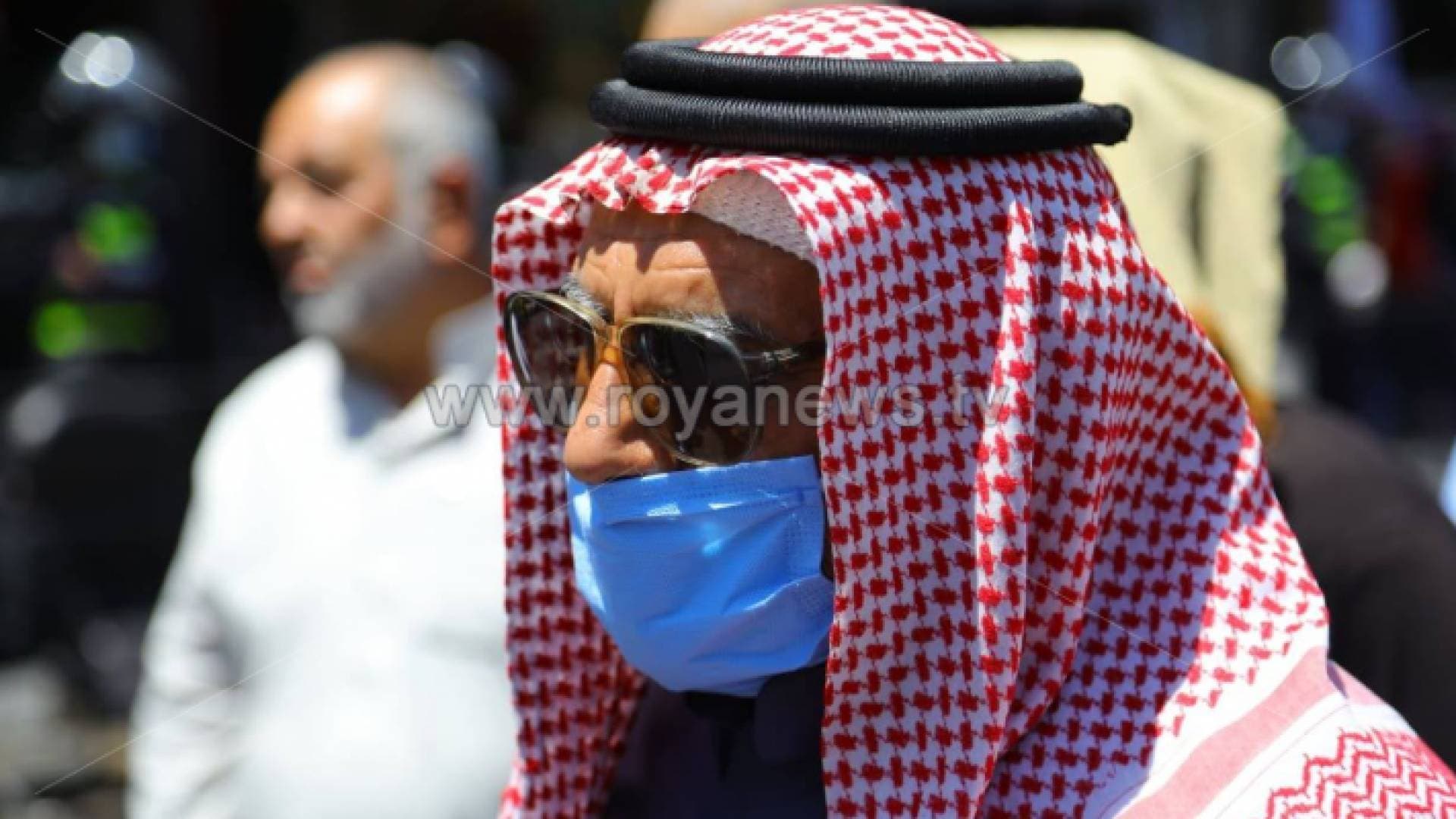 الحكومة تلغي إلزامية الكمامة في الأماكن المفتوحة.. تفاصيل