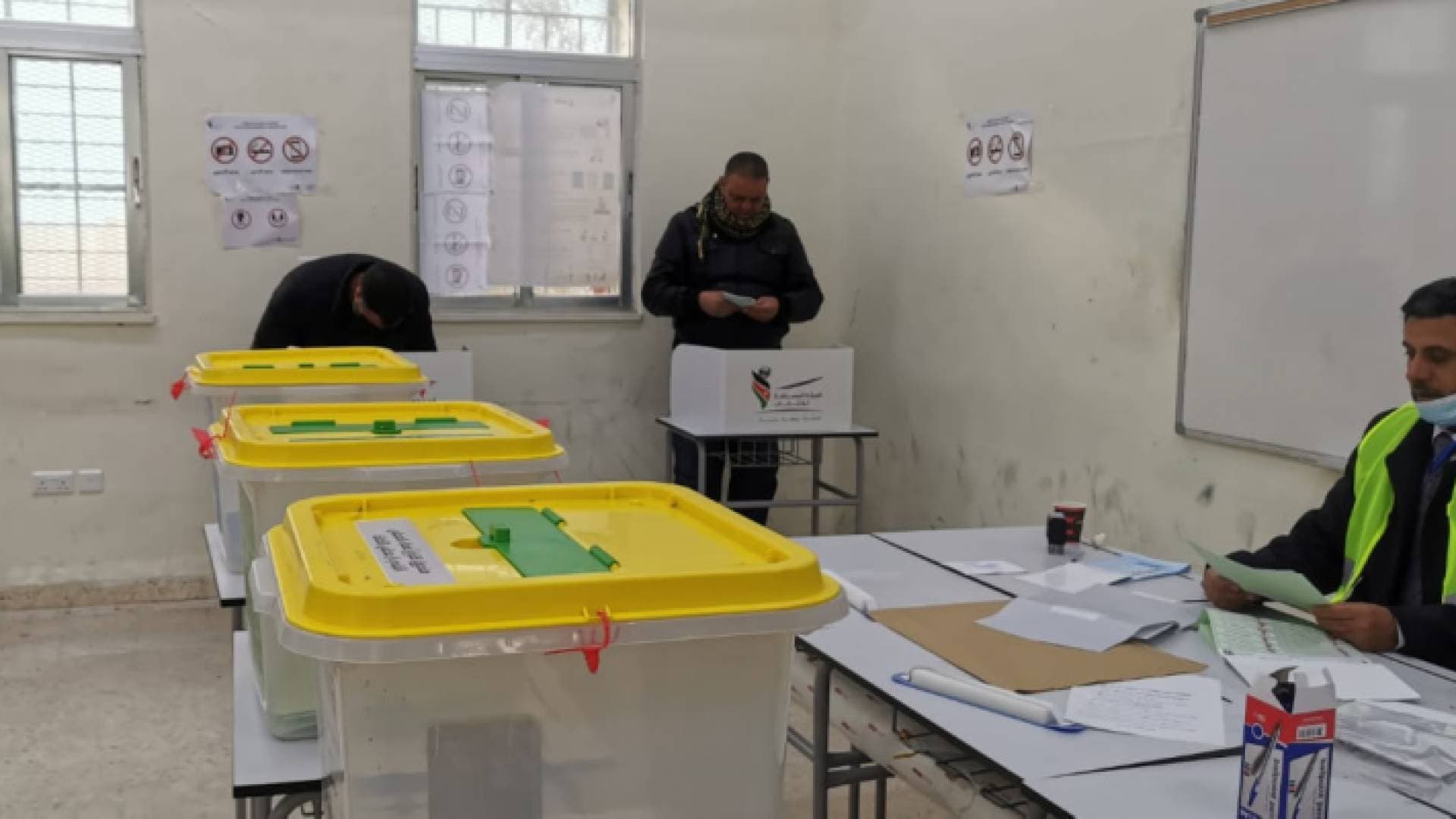 راصد: تحويل قضيتين للمدعي العام حول تصوير أوراق اقتراع