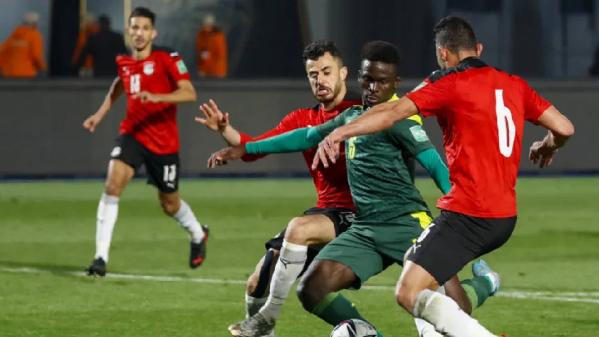 السنغال تقصى مصر وتعبر إلى "مونديال قطر"