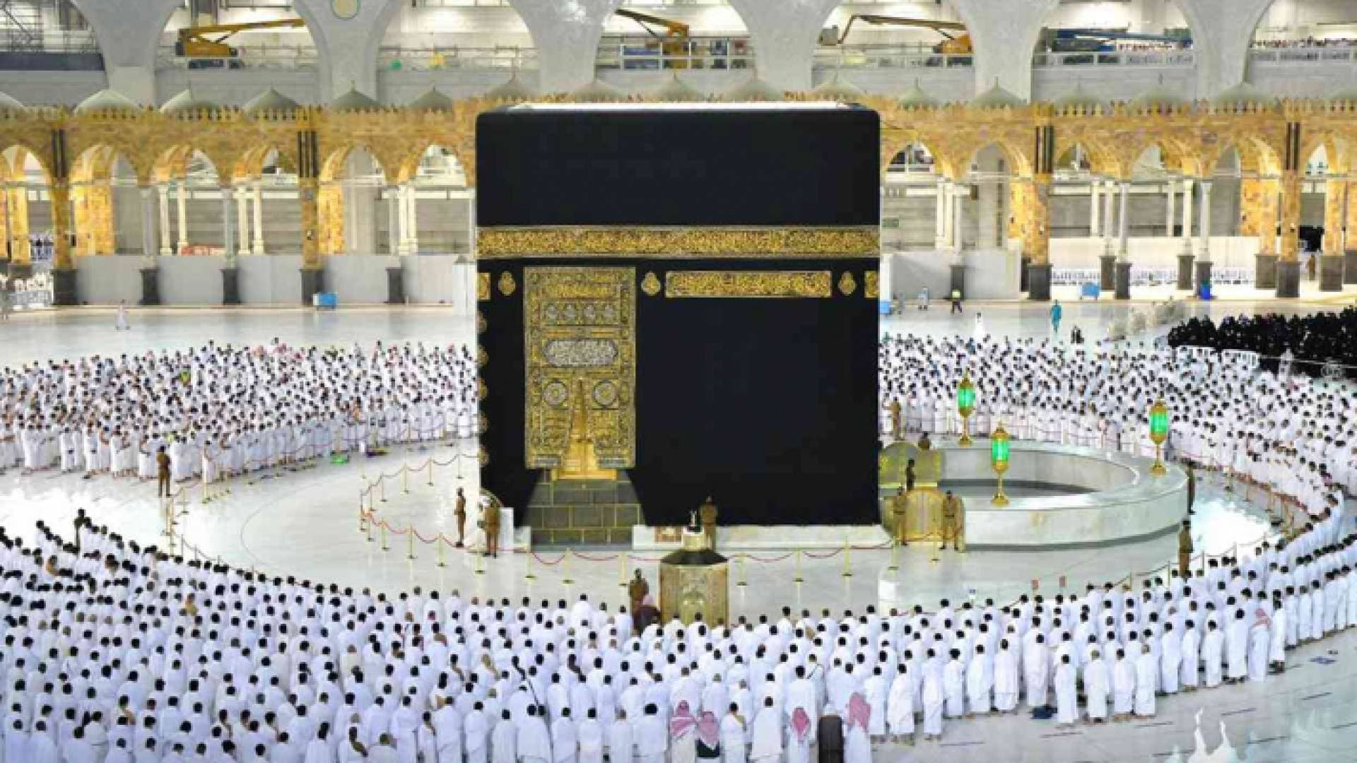 السعودية: السماح لحاملي جميع أنواع تأشيرات بأداء العمرة