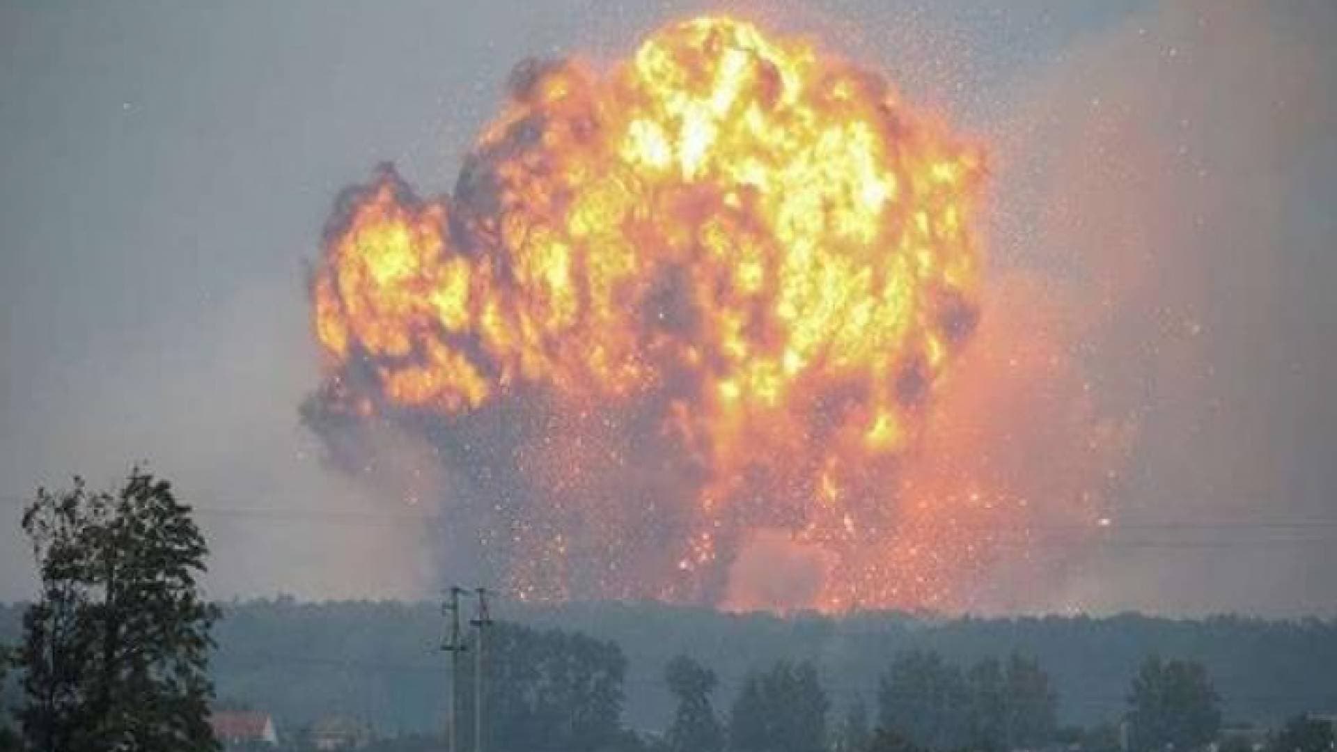 مروحيات أوكرانية تتسل إلى روسيا وتقصف مستودعا للنفط