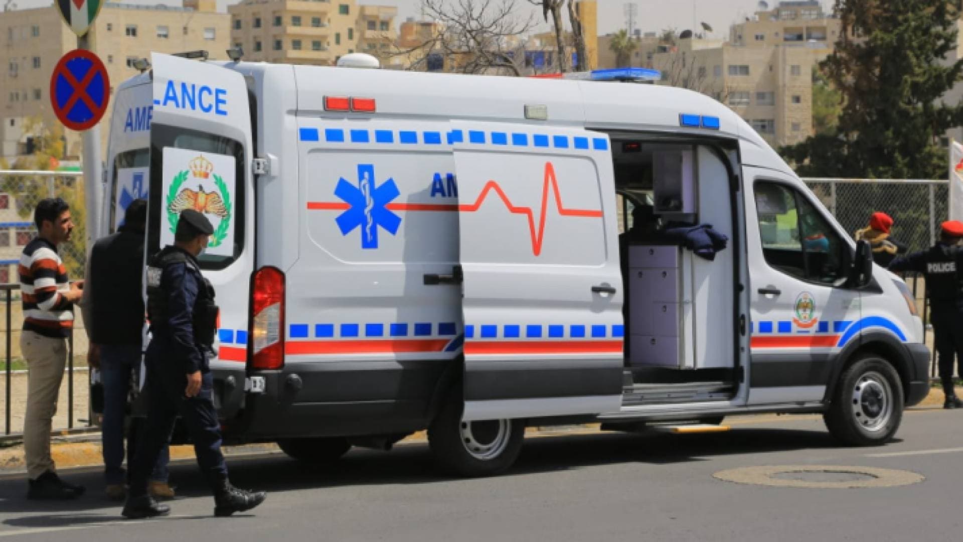 إصابة أكثر ٦٥ فتاة بتسمم في أحد المصانع بمحافظة المفرق - تحديث