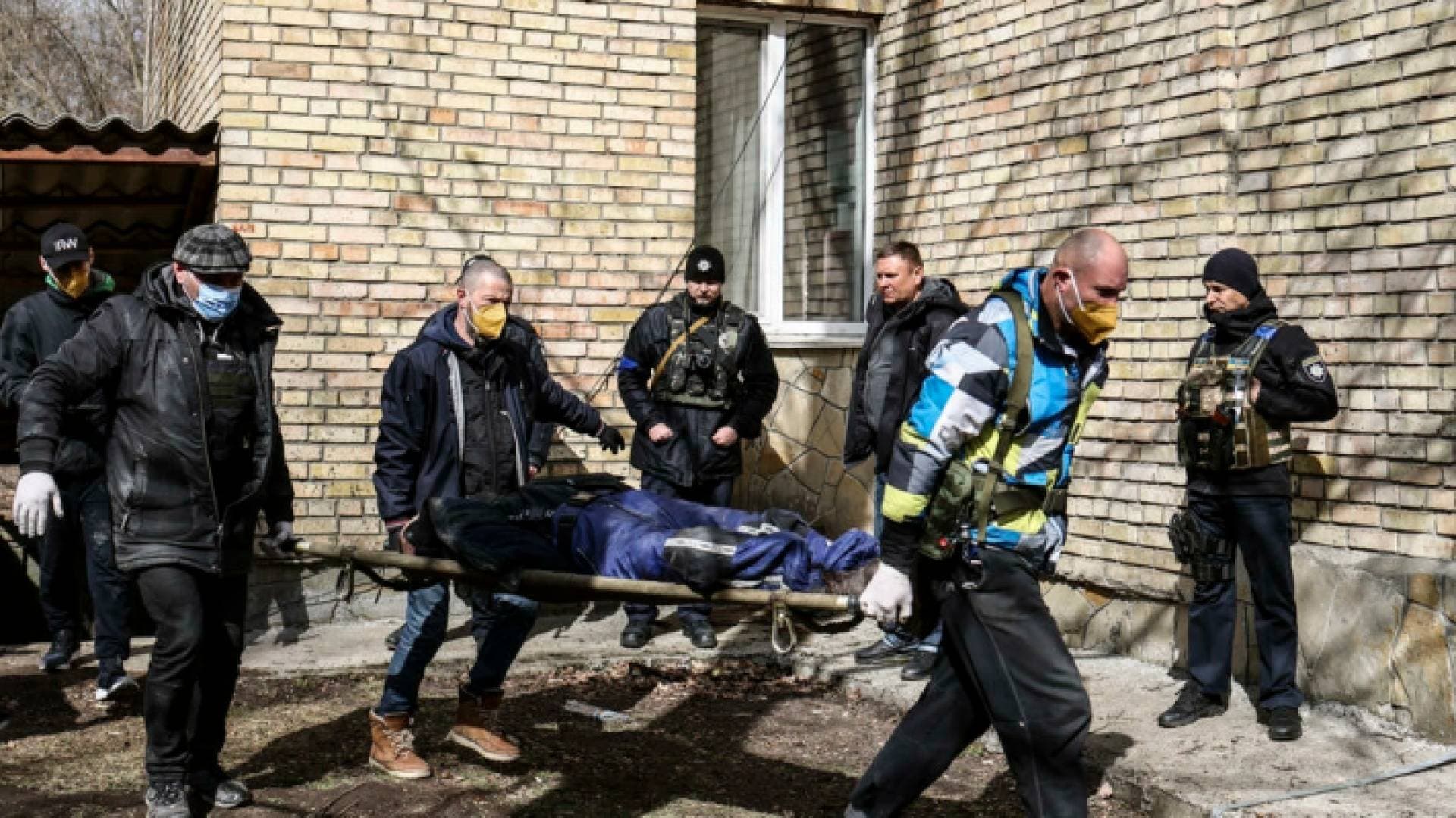 اوكرانيا تعلن العثور على ١٢٢٢ جثة في كييف