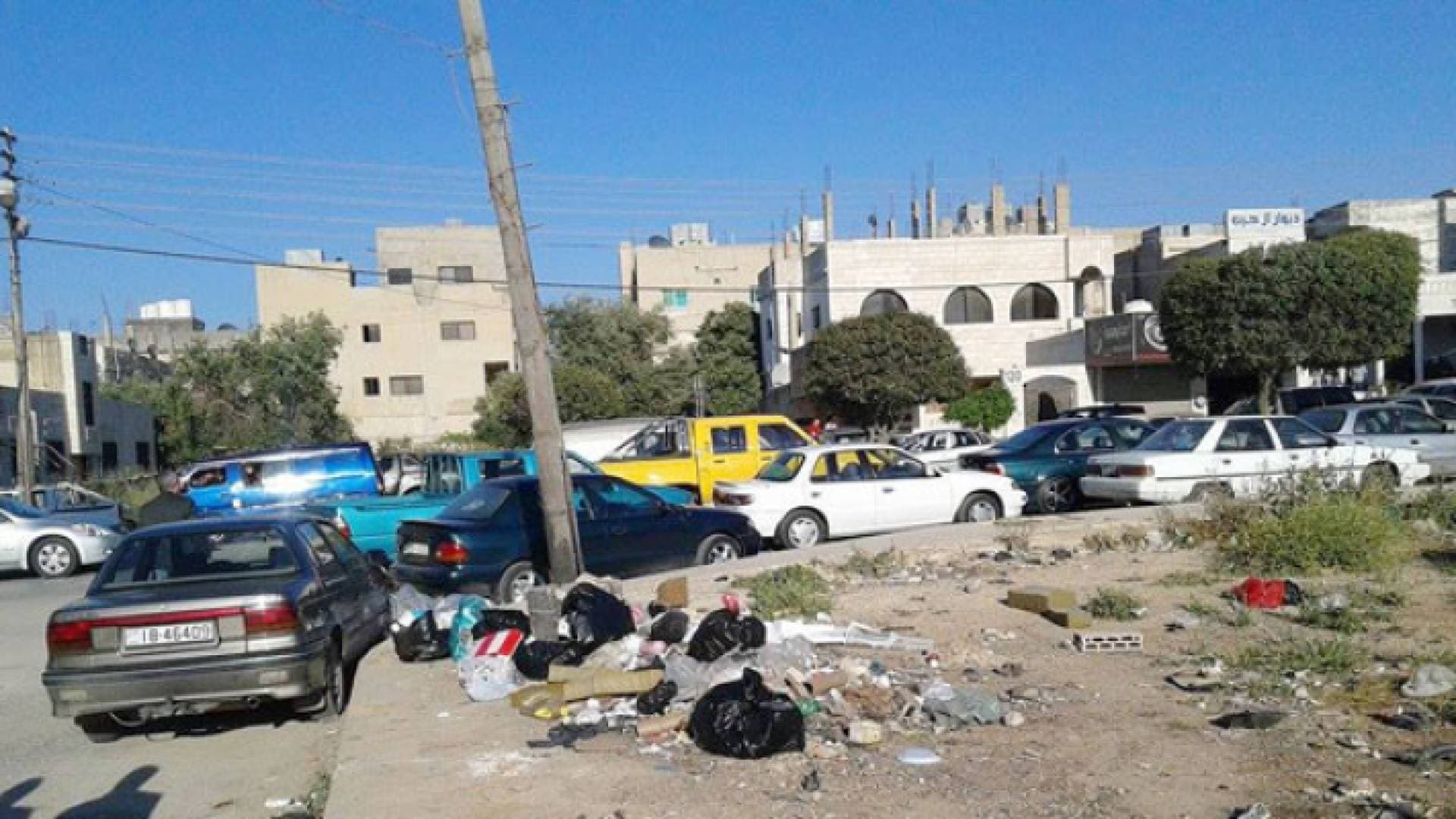 مواطنون من غرب إربد يشكون تدني مستوى النظافة