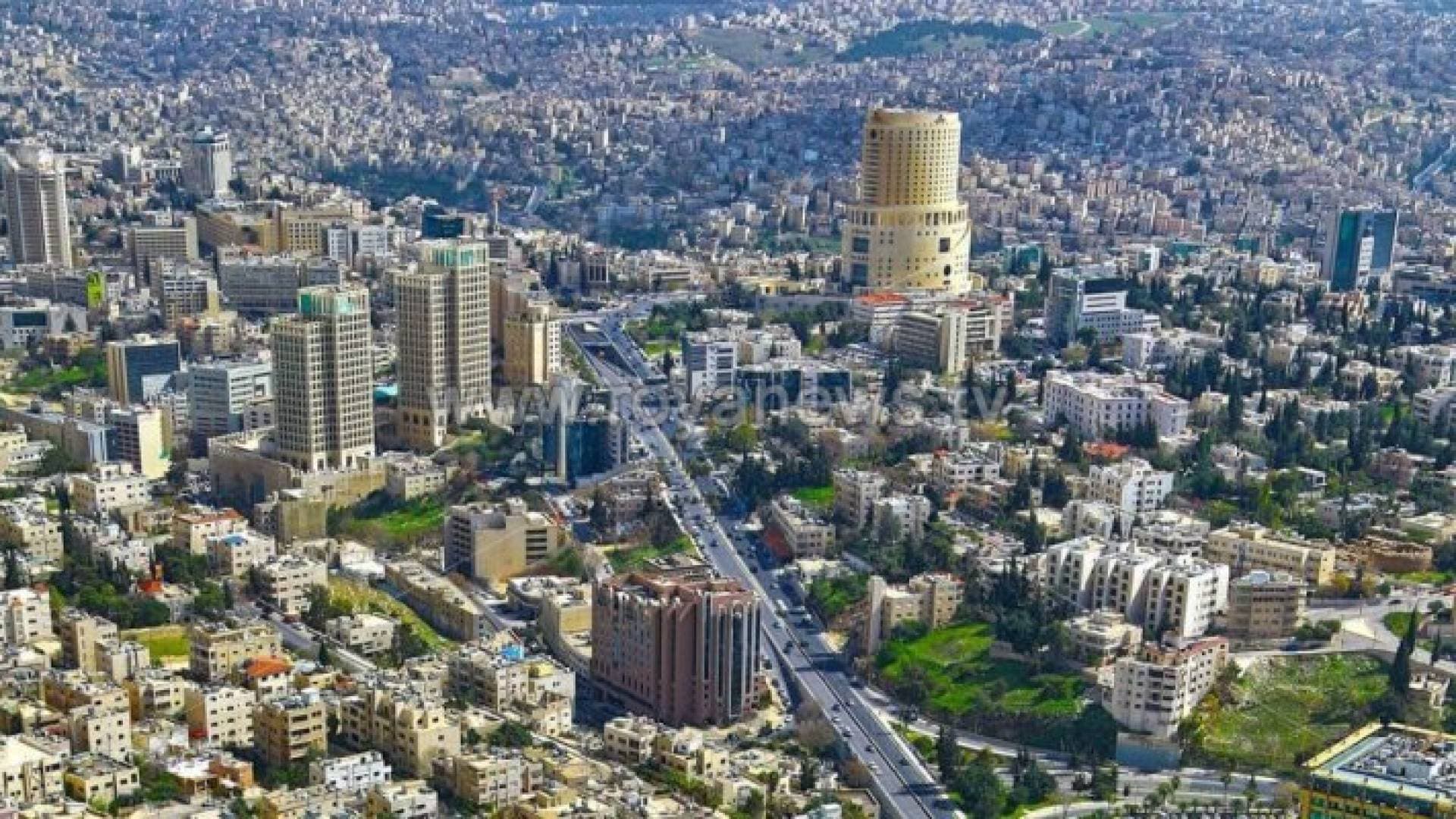 "فيتش" ترفع التصنيف الاقتصادي والمالي للأردن