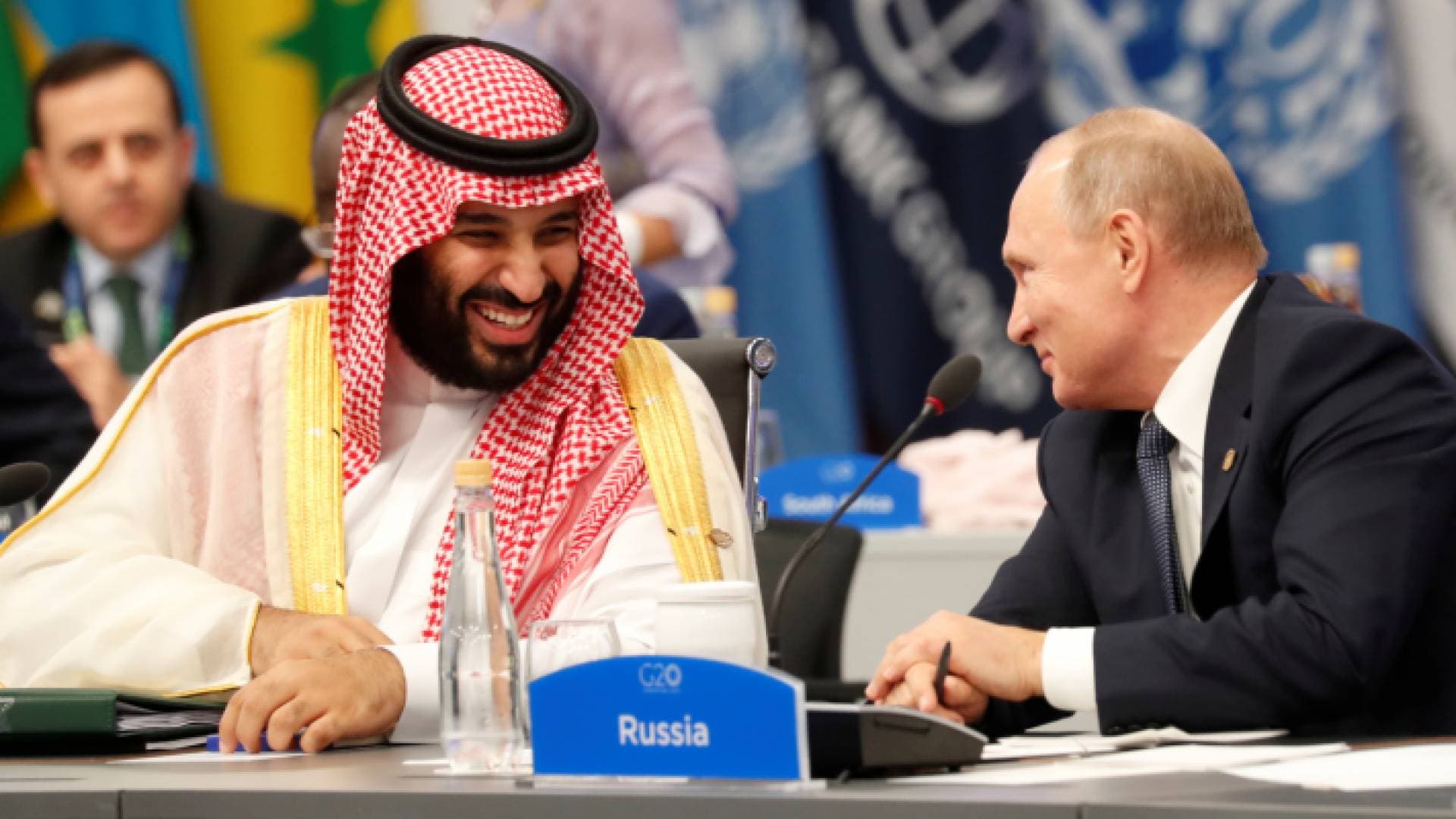 بوتين وبن سلمان يناقشان هاتفيا القضايا ذات الاهتمام المشترك