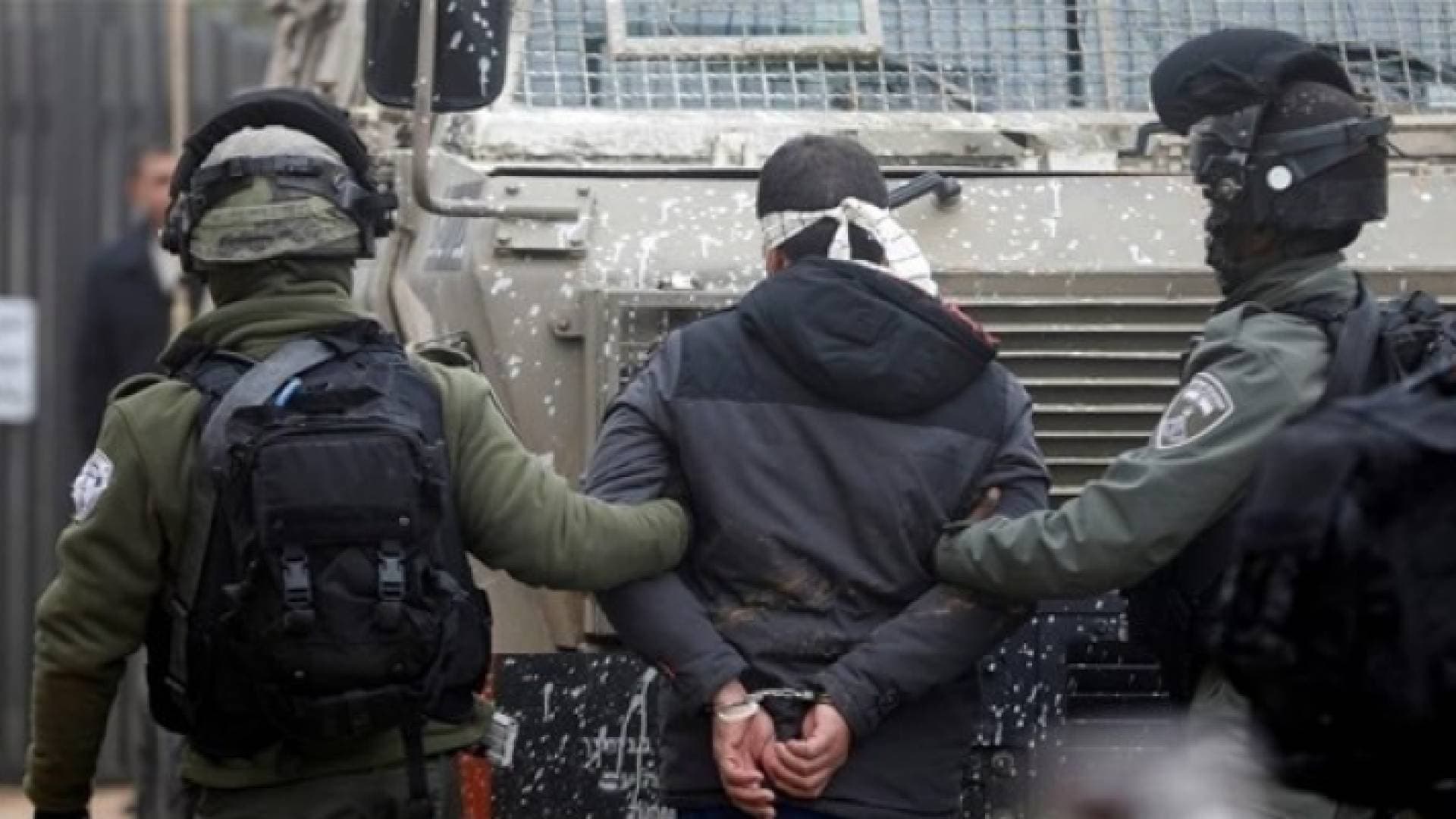 الاحتلال يعتقل ١٥ فلسطينيا من الضفة