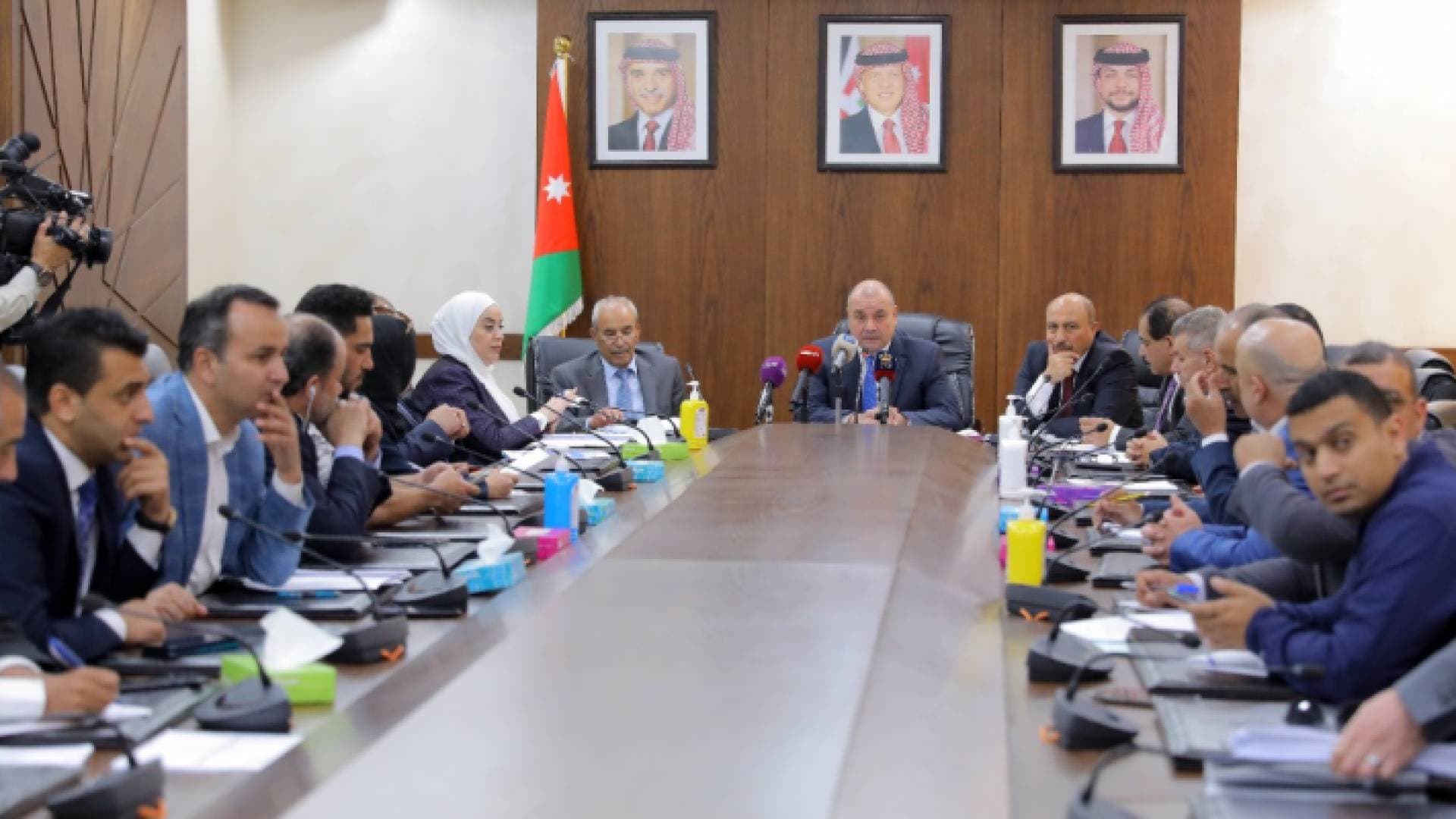 اللجنة القانونية النيابية تواصل مناقشة "معدل التنفيذ"