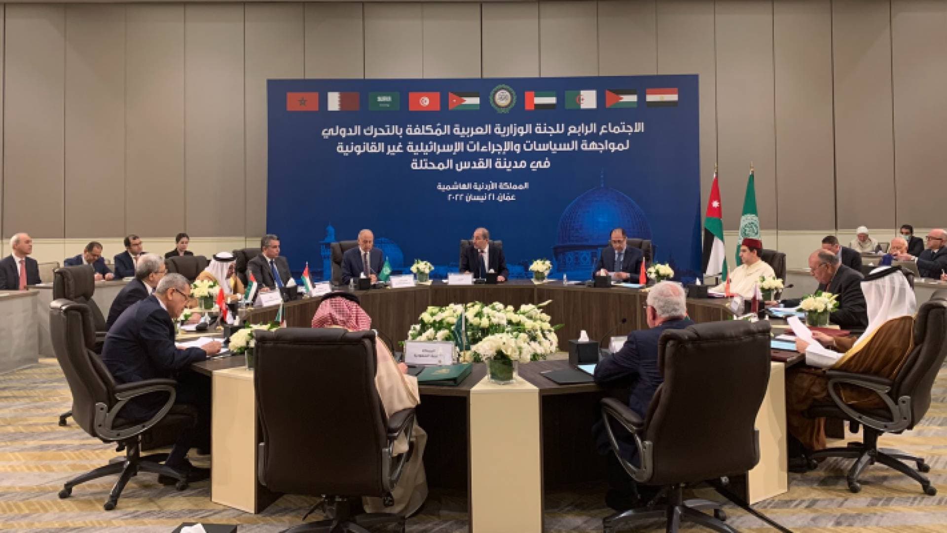 الصفدي: المقدسات في القدس فوق السياسة - فيديو