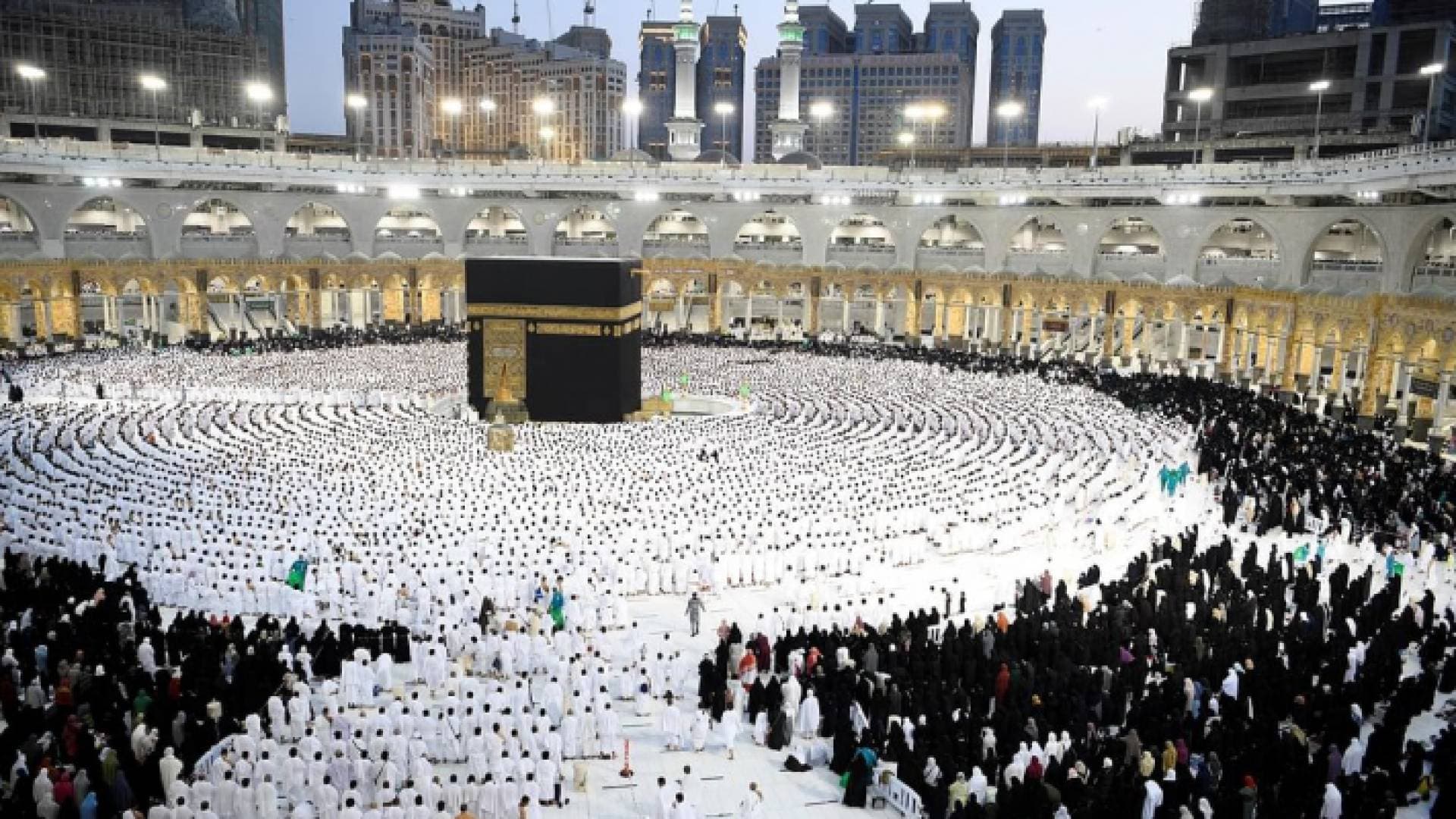 تفويج أكثر من ٤ ملايين معتمر في المسجد الحرام منذ بداية رمضان