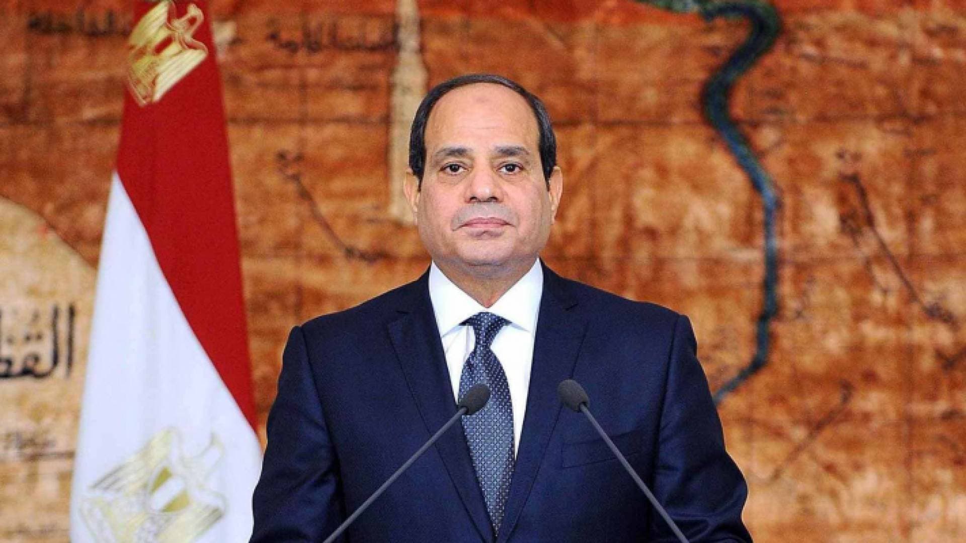 السيسي يهنئ ماكرون بفوزه في الانتخابات الرئاسية