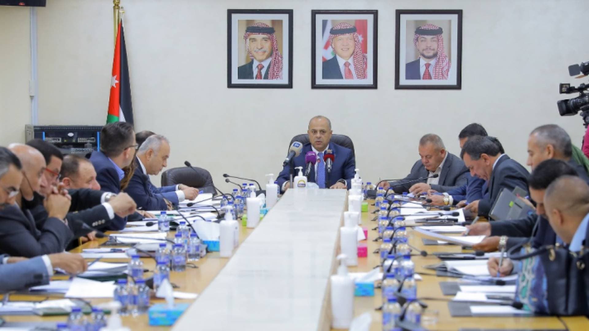 مطالب نيابية بعدم فرض أي رسوم ضريبية جديدة على المواطنين