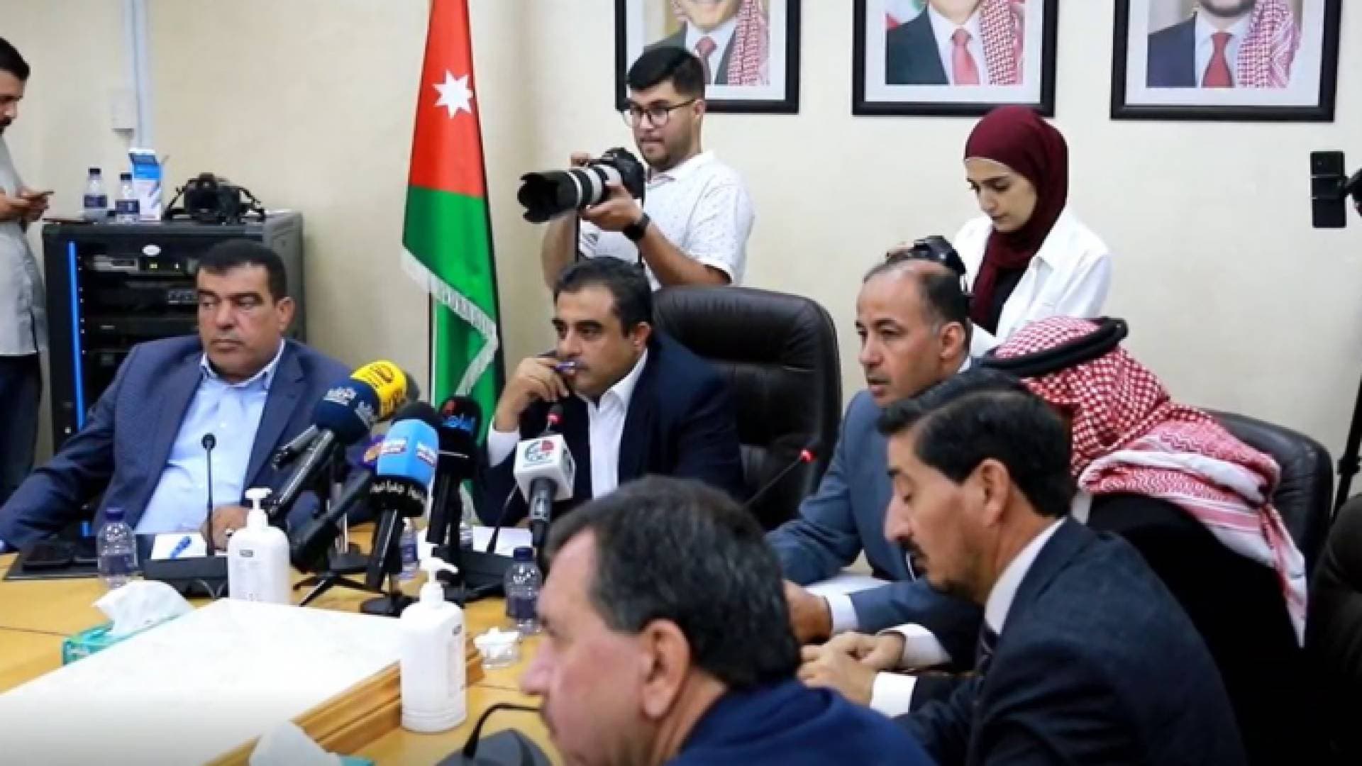 "الطاقة النيابية" تصر على إعادة النظر في الضريبة الثابتة على المشتقات النفطية