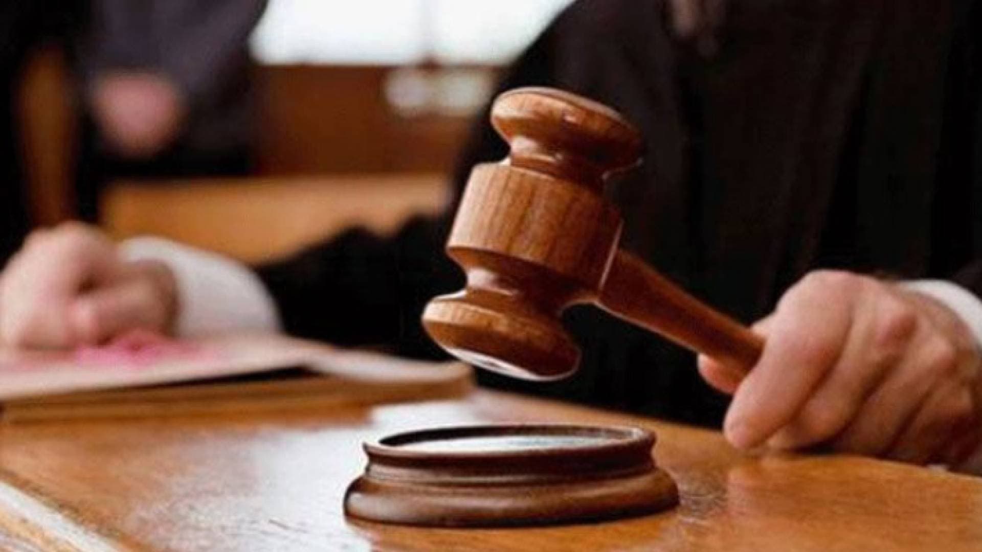 تمديد توقيف شخص متهم بتسمم عدد من الطلبة في إحدى الجامعات