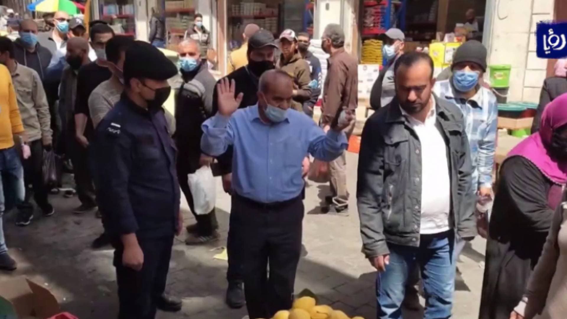إتلاف طن من الأغذية منتهية الصلاحية في معان