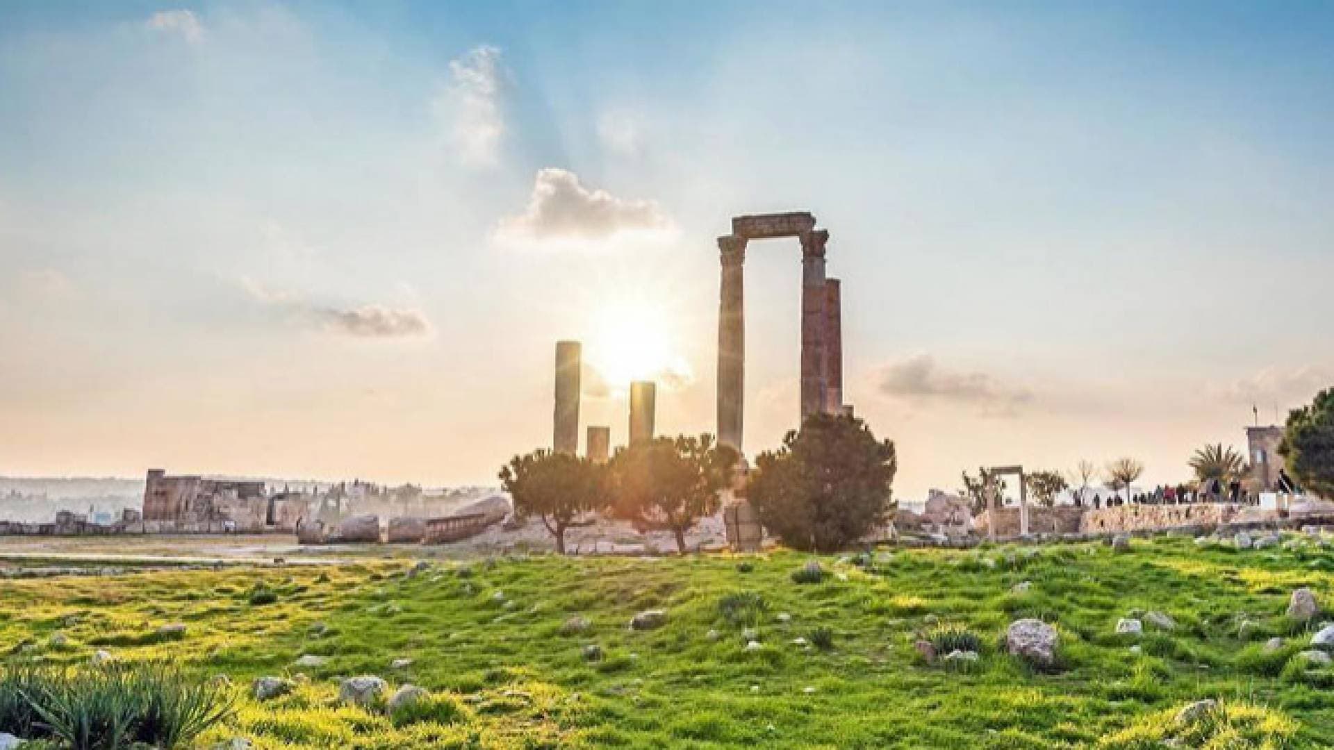 أجواء صيفية معتدلة بالمرتفعات والسهول وحارة في باقي المناطق
