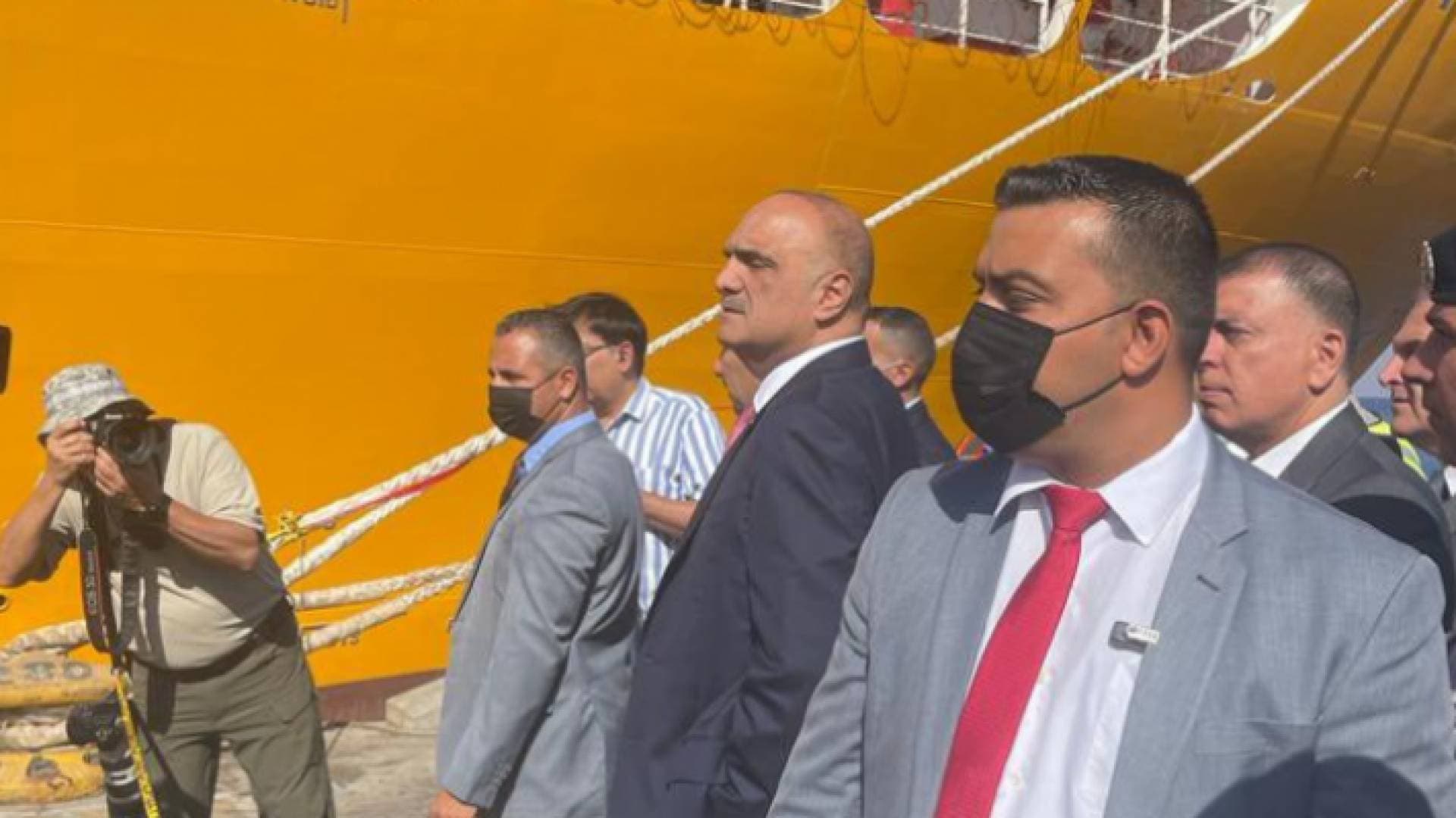 الخصاونة: الحياة عادت إلى طبيعتها في العقبة
