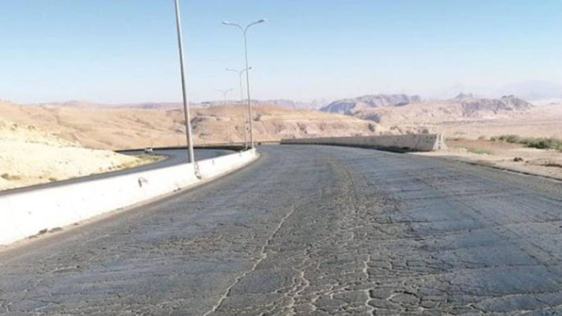 الأشغال: خطة لصيانة الطرق القائمة على مدار ٣ سنوات - فيديو