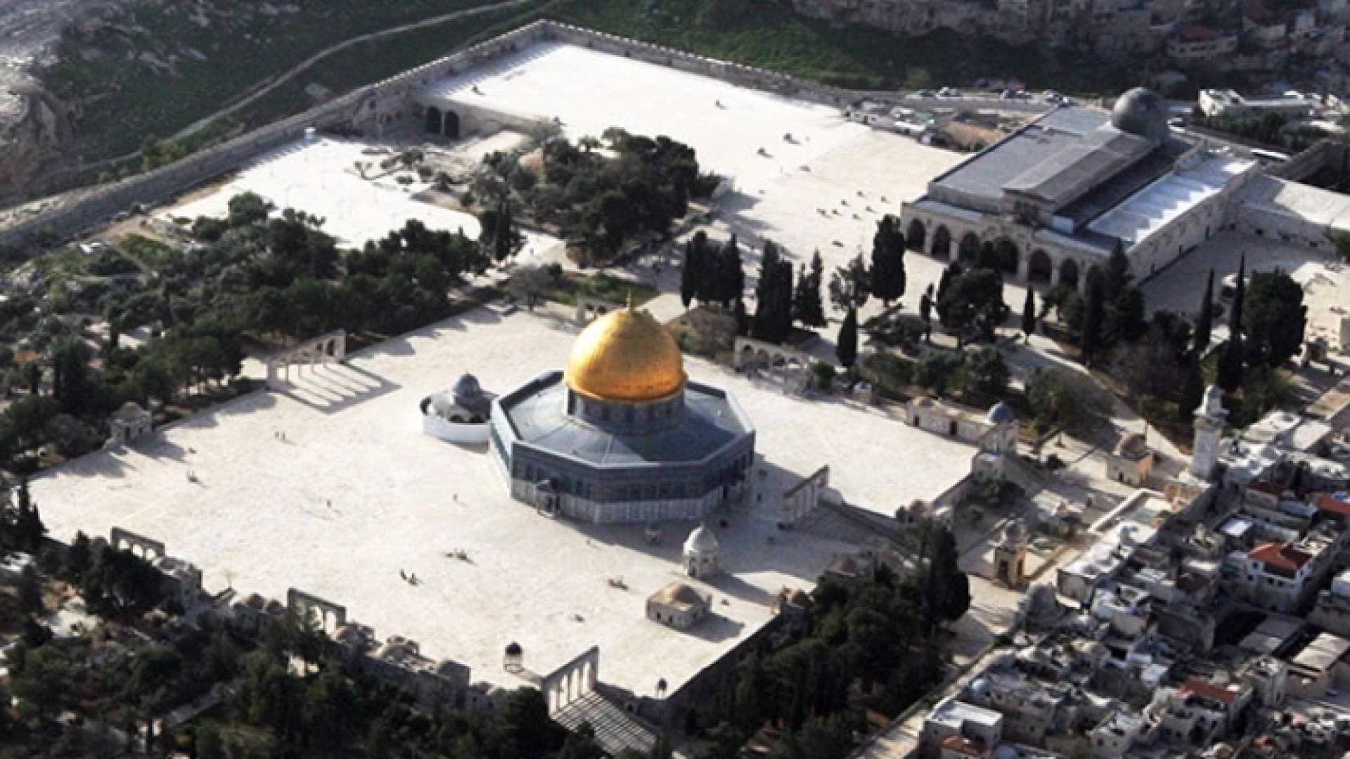 أوقاف القدس: مخططات لتهويد المسجد الأقصى المبارك - فيديو