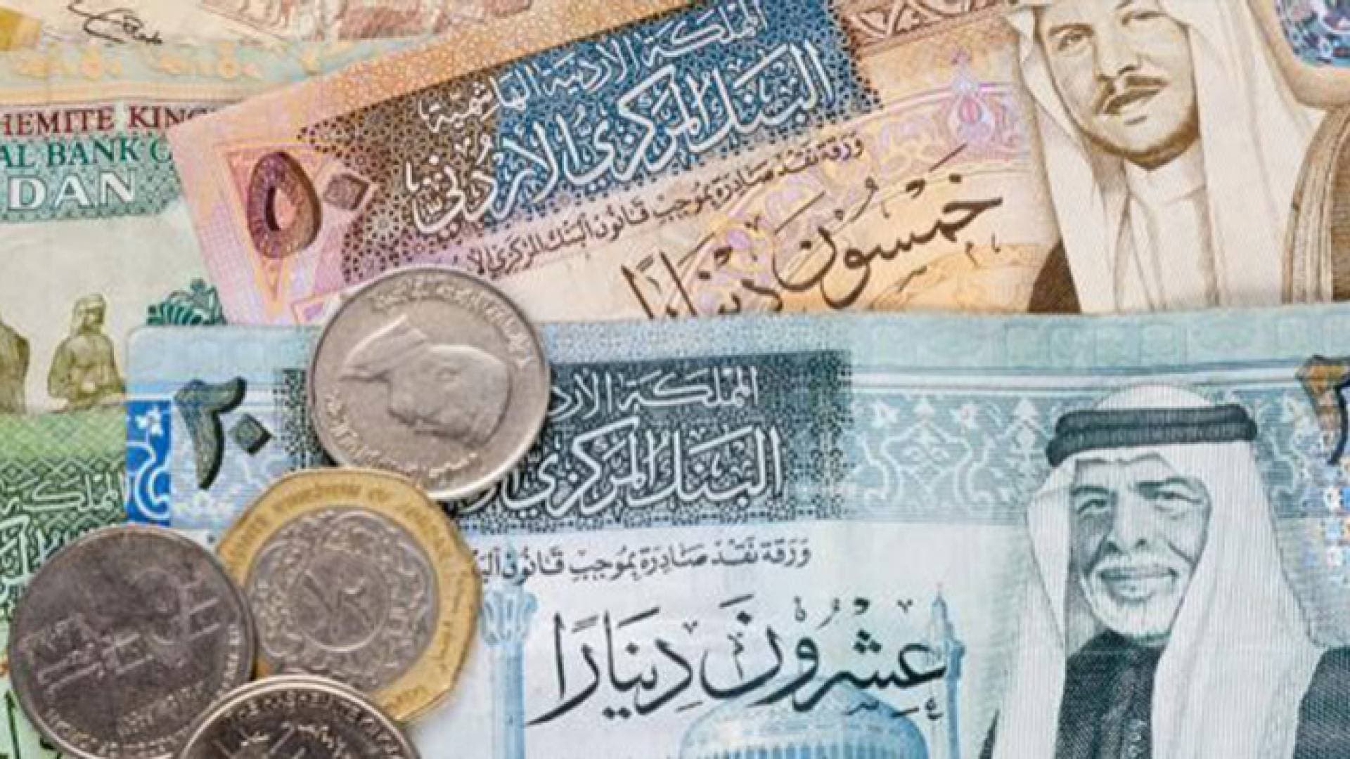 خبير مصرفي يوضح أسباب رفع الفائدة في الأردن