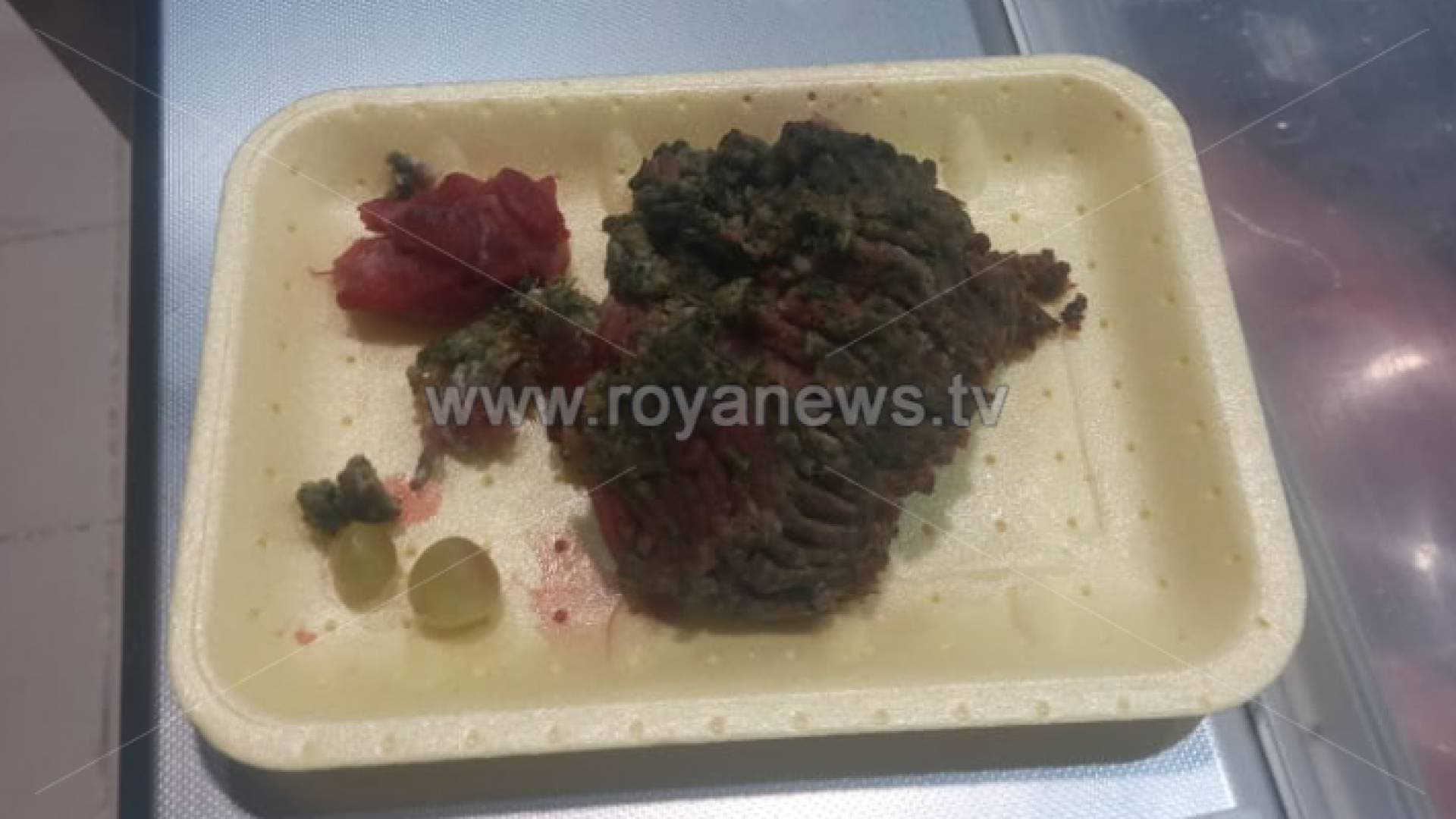 إتلاف لحوم ومواد غذائية منتهية الصلاحية في مأدبا