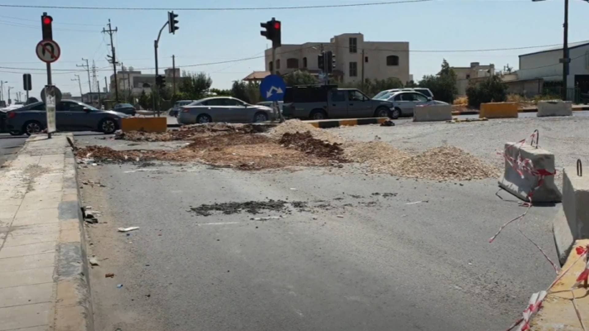 ٣ أشهر على إغلاق طريق رئيسي في إربد.. والحل "مكانك سر" - فيديو