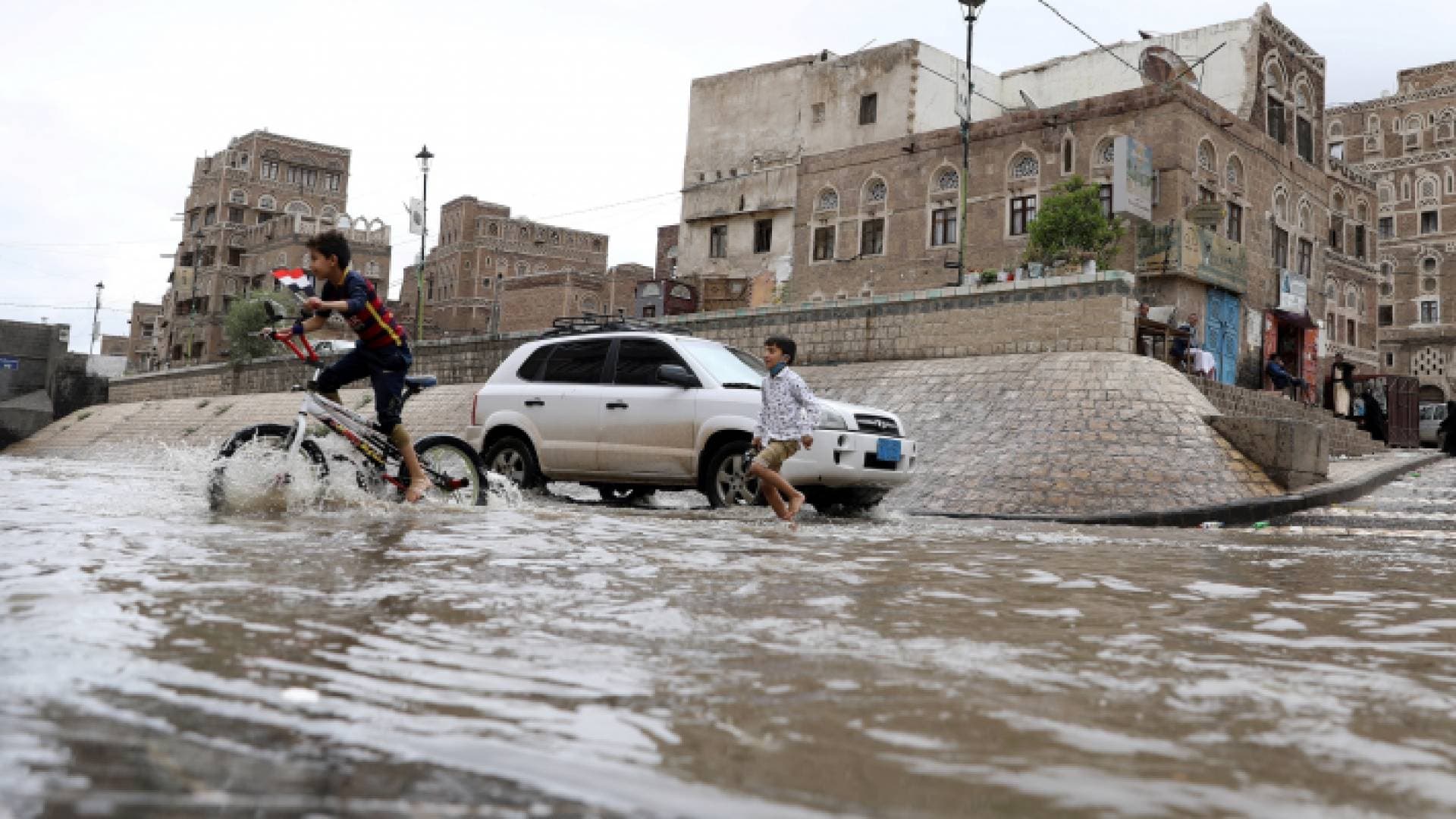 ضحايا جراء السيول في اليمن
