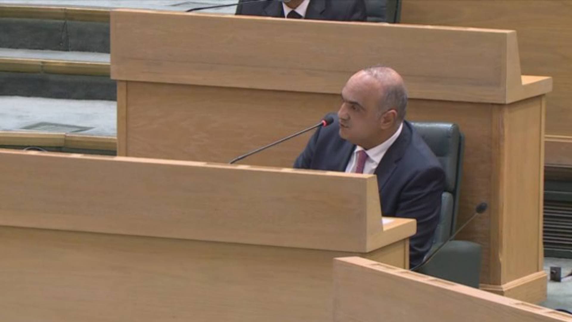 الخصاونة: الحكومة تضع مسودات مشاريع القوانين بإرادة ذاتية منفردة