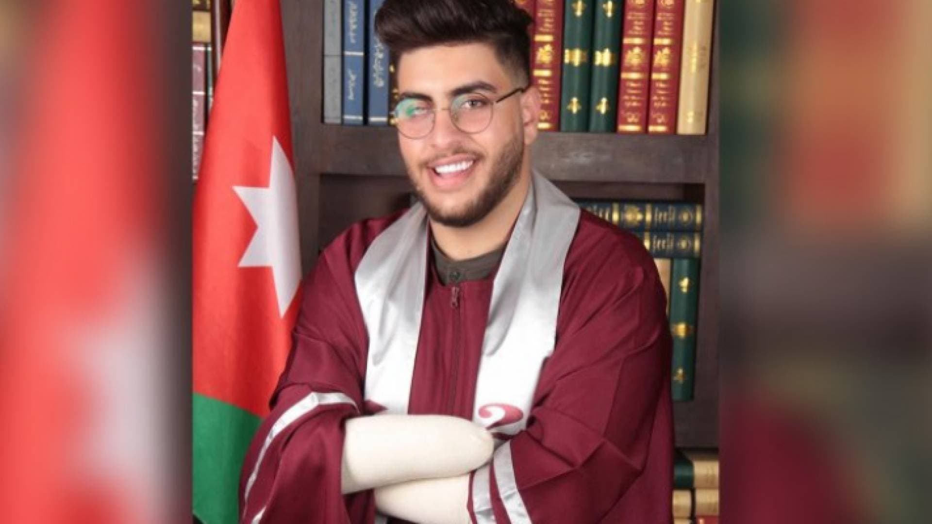 "حياة للتعليم" تقدم منحة دراسية لـ"فتى الزرقاء"
