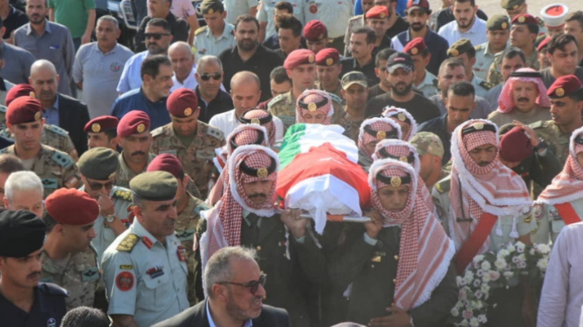 القوات المسلحة تشيع جثمان الشهيد الملازم ١ حذيفة آل خطاب