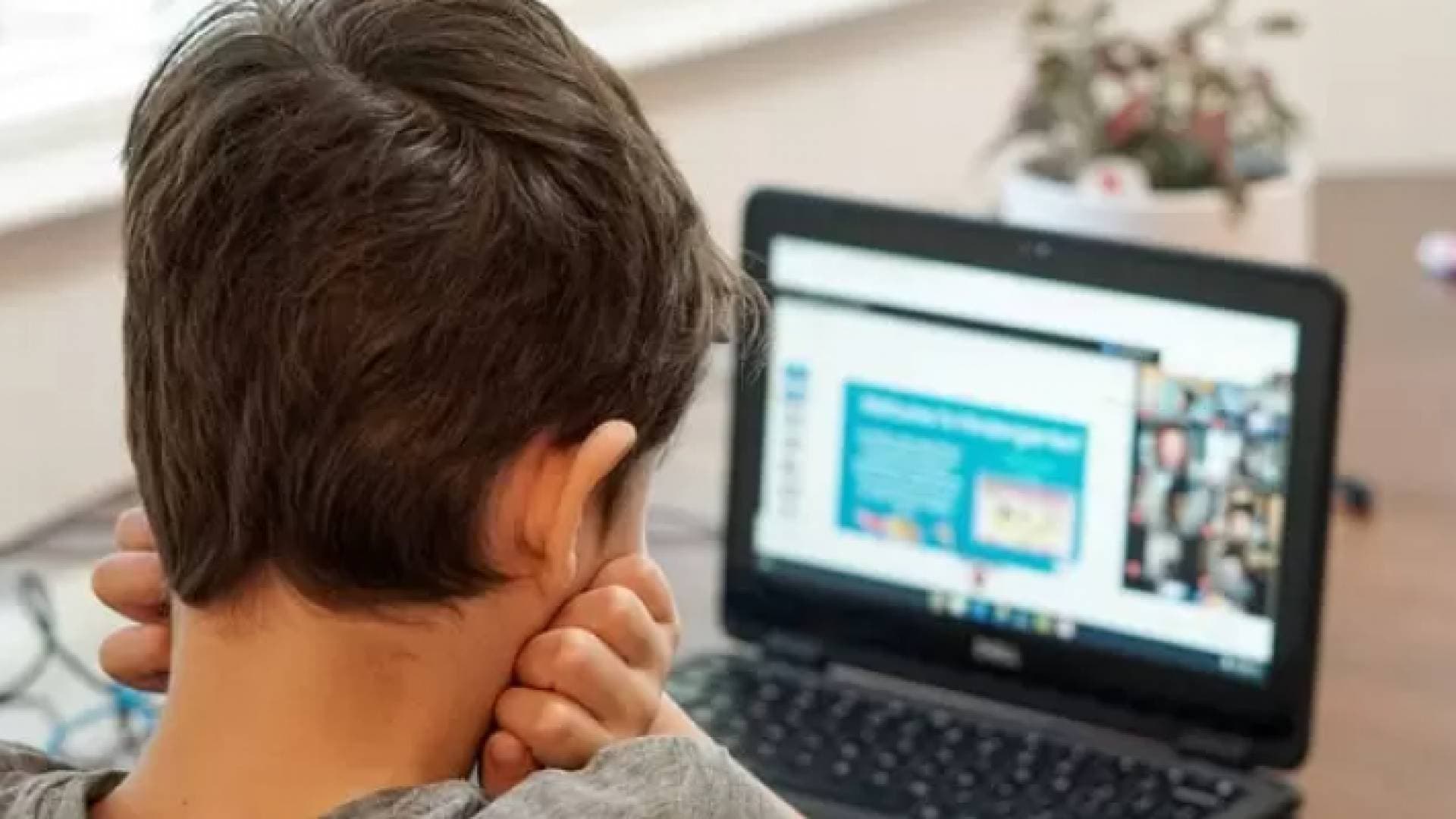 إغلاق قنوات التلفزة التعليمية في الأردن