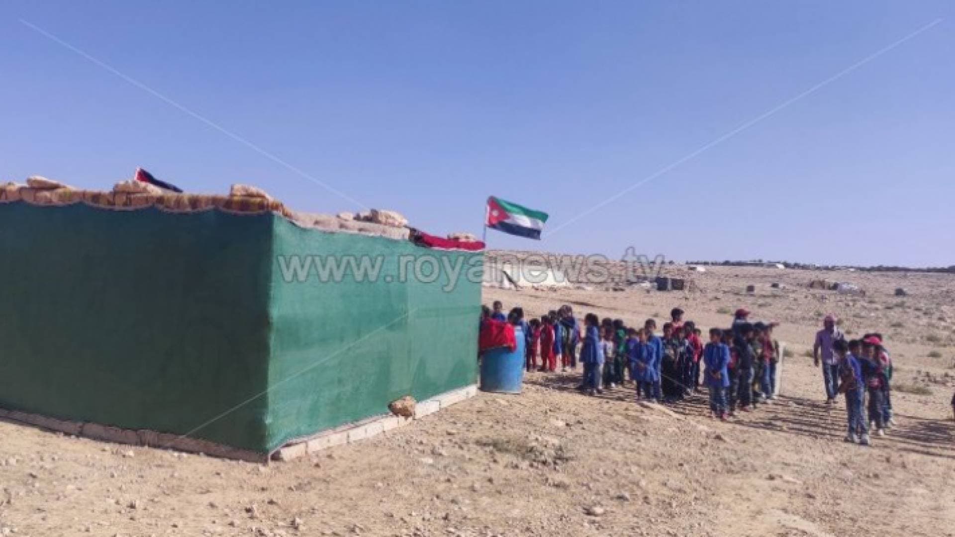 خيمة صفية تظلل طلاب وطالبات الباسلية في الجيزة - فيديو