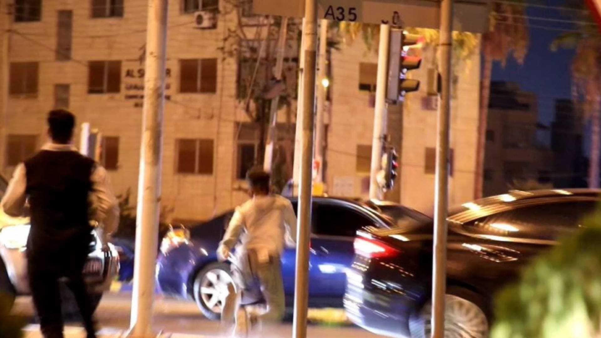 حملة على المتسولين في عمان.. متسول يخدع "التنمية" ويلوذ بالفرار - فيديو