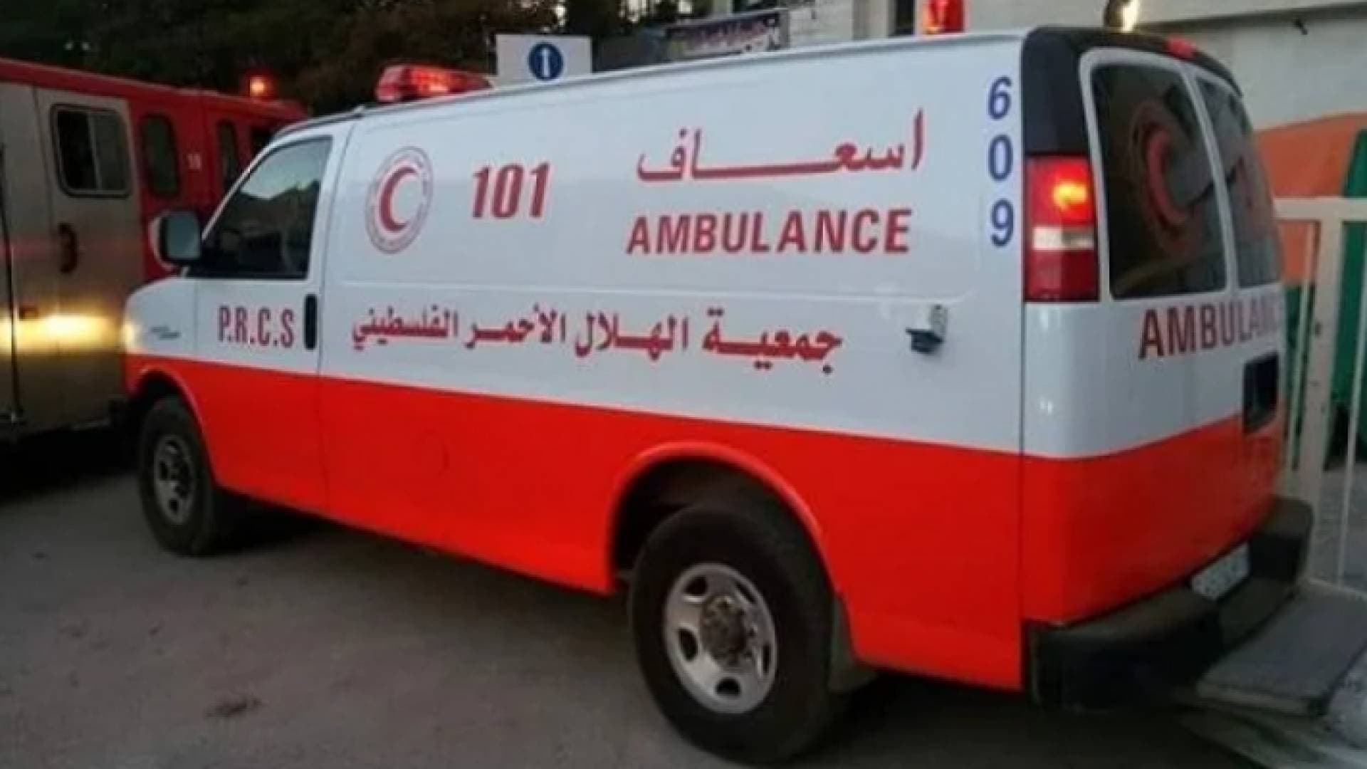 مستوطنون يهاجمون مركبة إسعاف في جنين