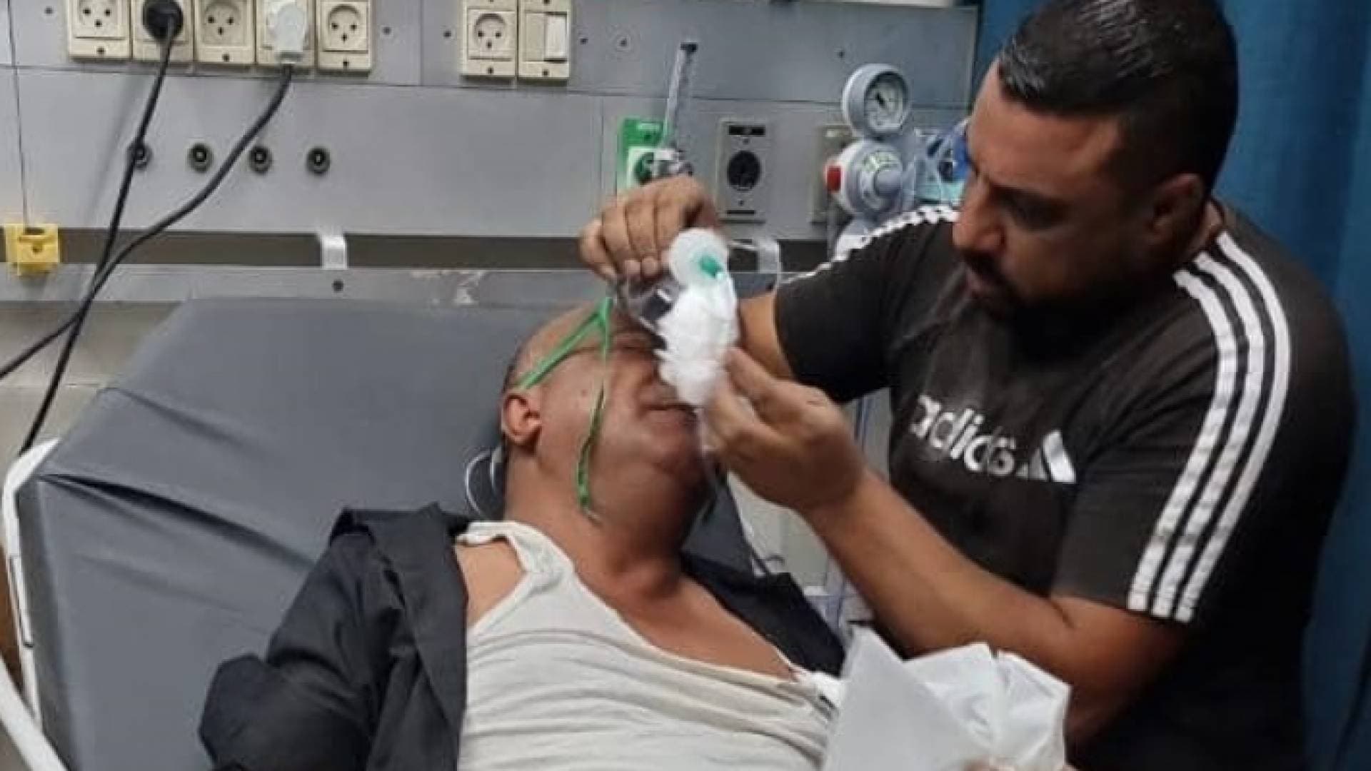 إصابة وزير فلسطيني بعد اعتداء الاحتلال عليه في طولكرم